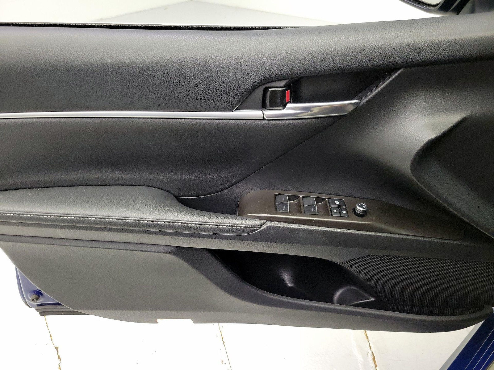 2023 Toyota Camry XSE - Photo 13