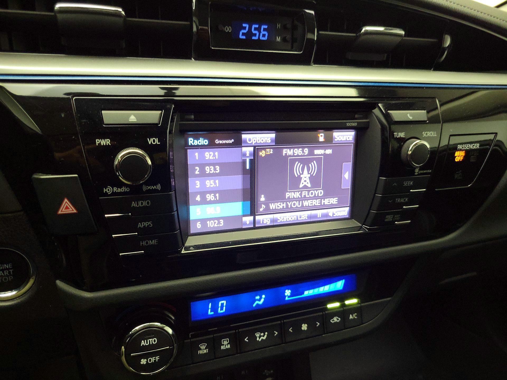 Thumbnail: 2016 Toyota Corolla - 15