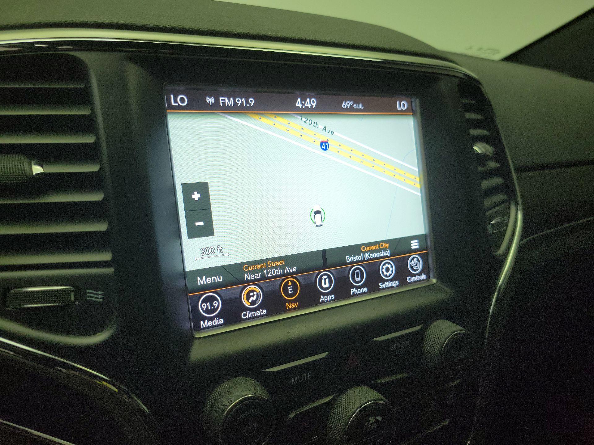 Thumbnail: 2018 Jeep Grand Cherokee - 14