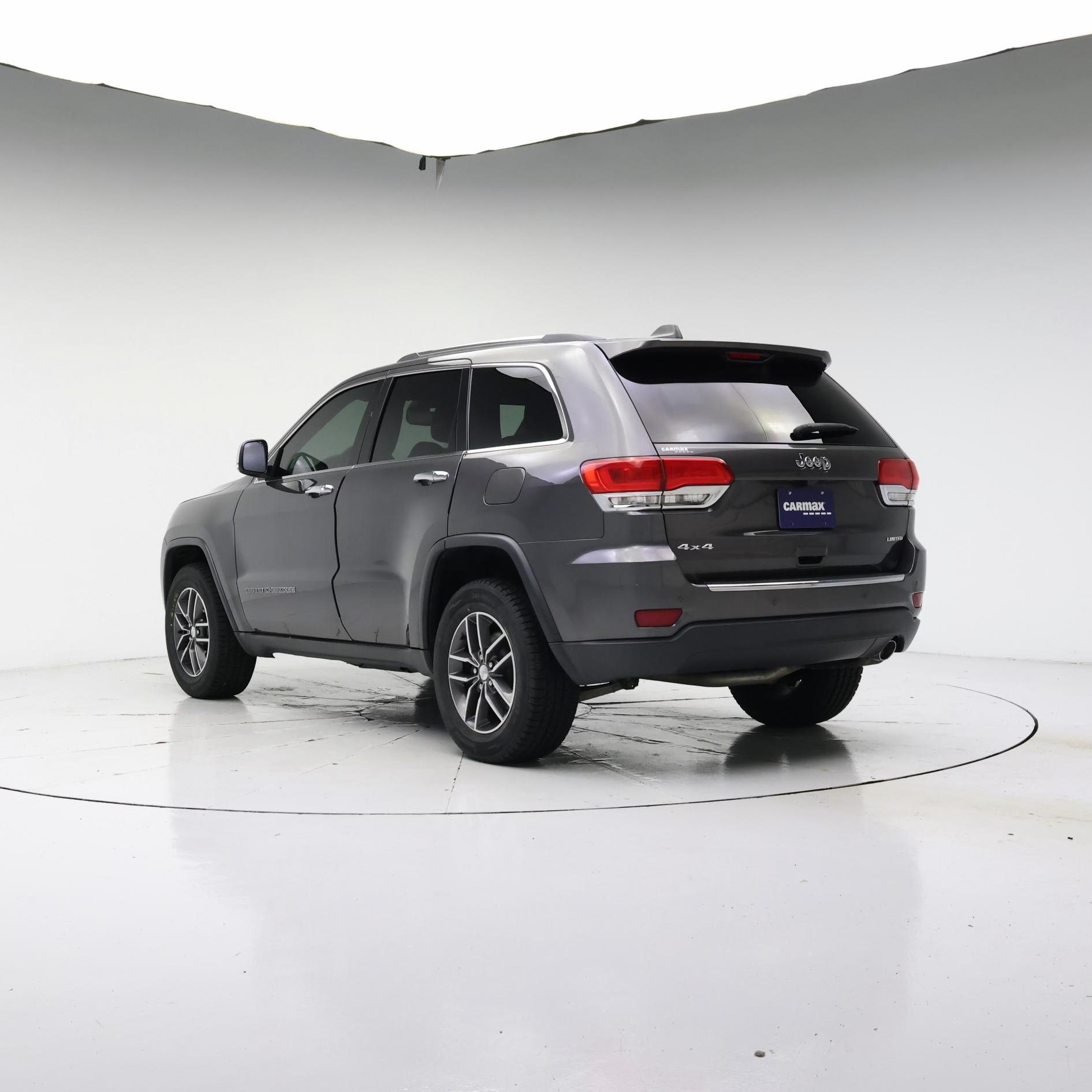 Thumbnail: 2018 Jeep Grand Cherokee - 2