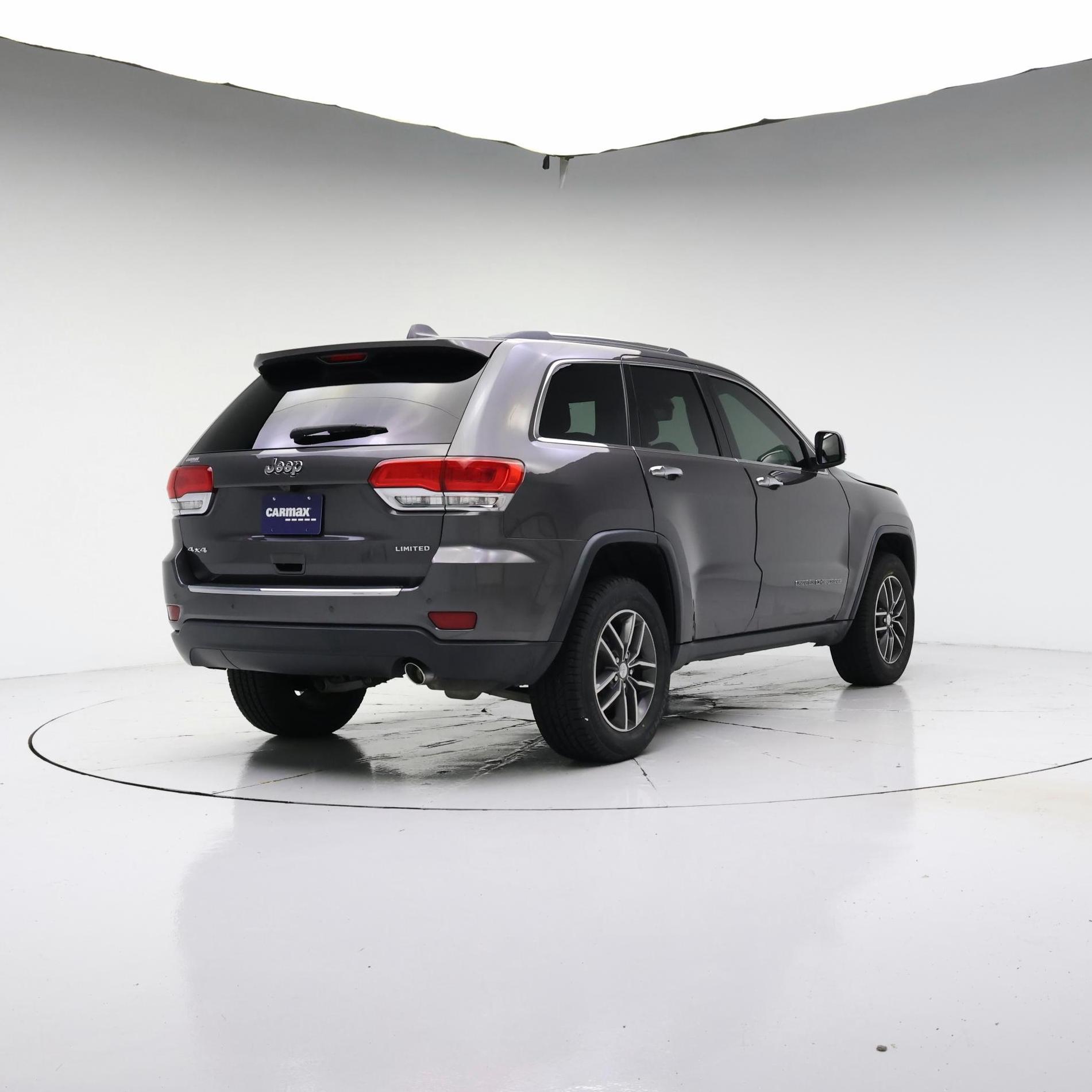 Thumbnail: 2018 Jeep Grand Cherokee - 8