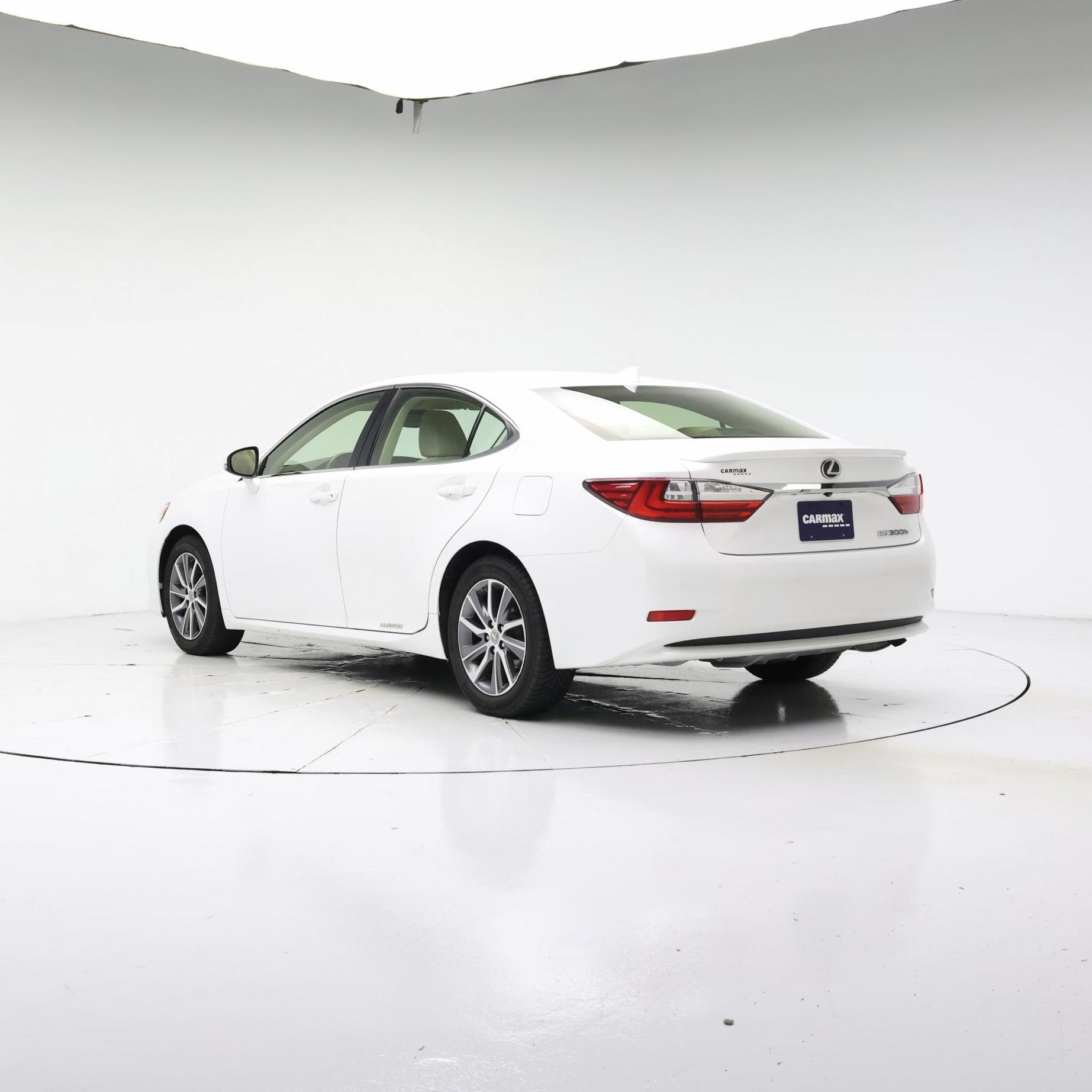Thumbnail: 2016 Lexus ES - 2
