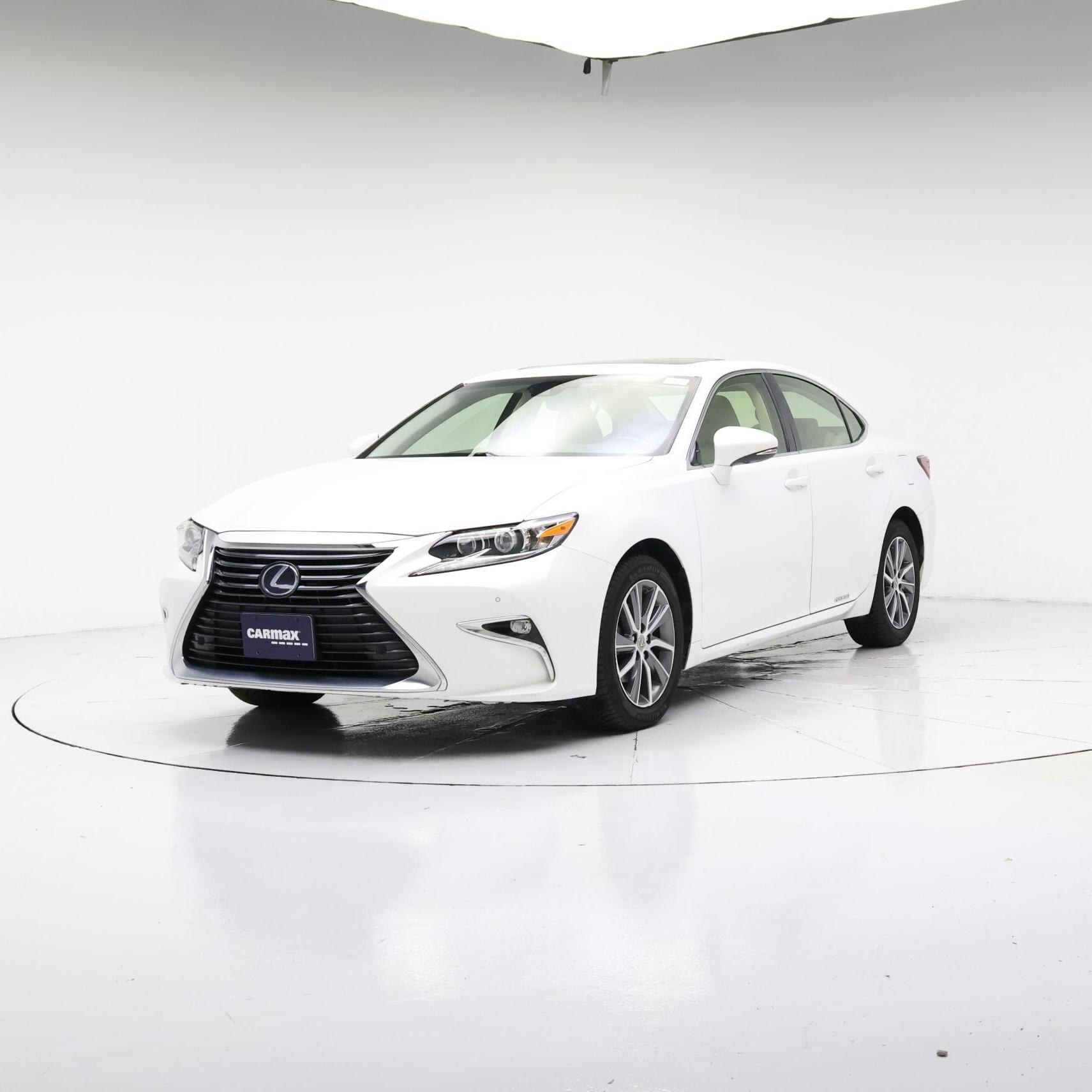 Thumbnail: 2016 Lexus ES - 4