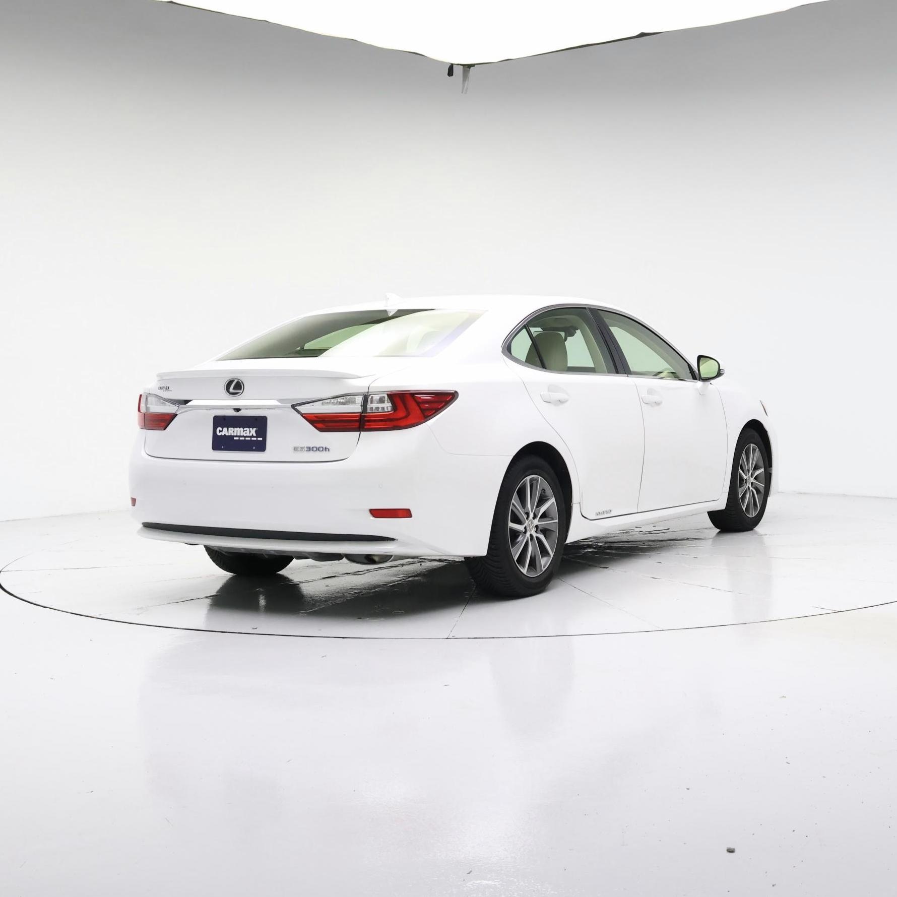 Thumbnail: 2016 Lexus ES - 8