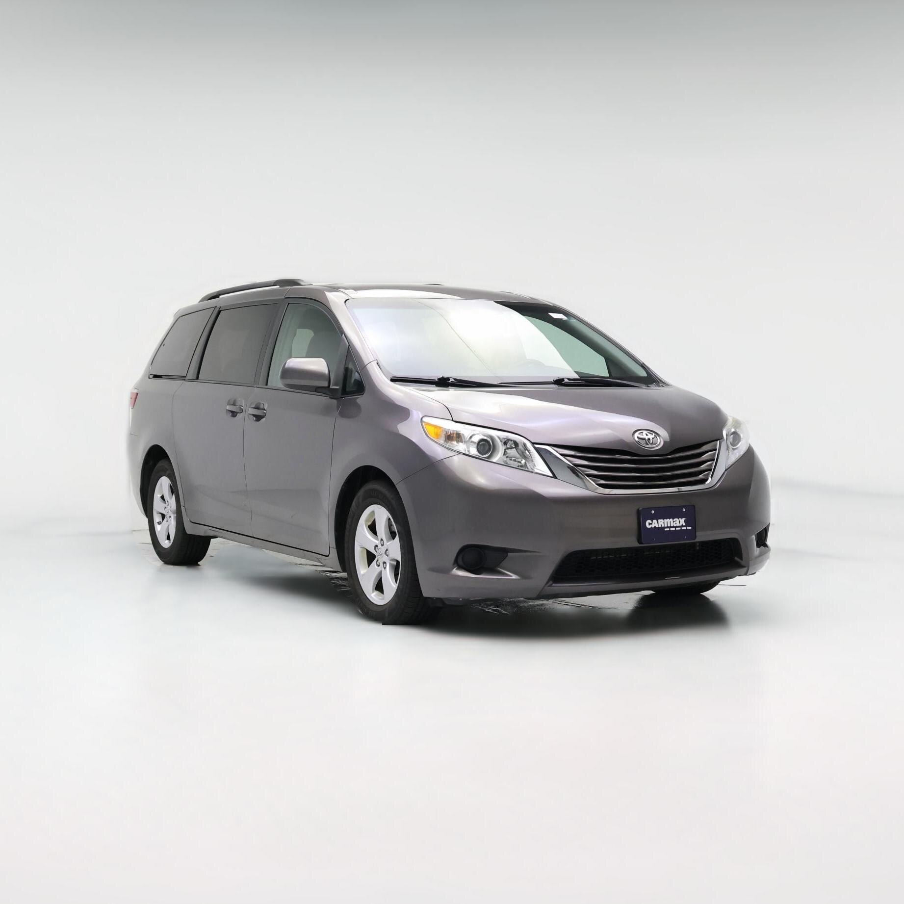 Thumbnail: 2015 Toyota Sienna - 1