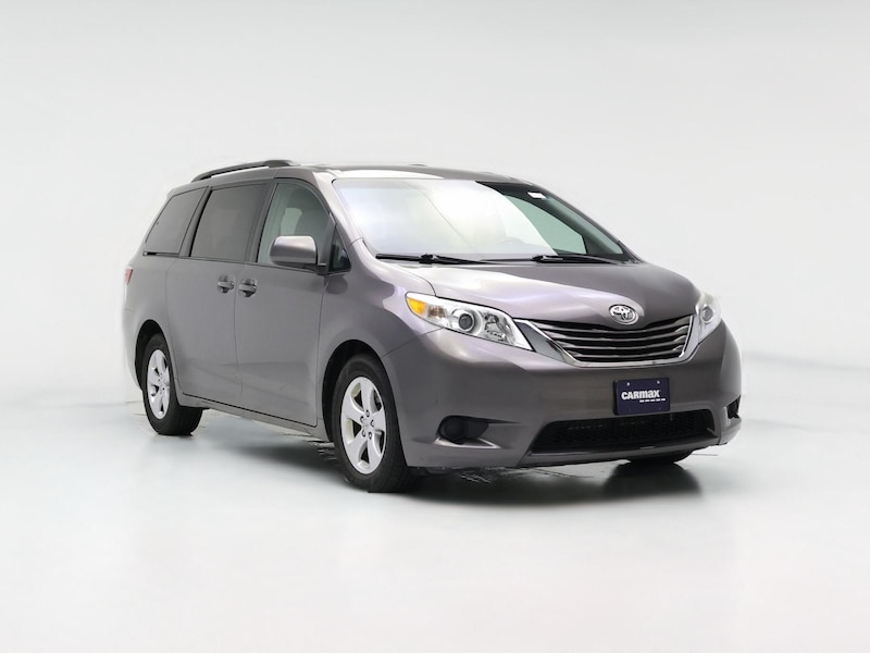 2015 Toyota Sienna LE -
                  Kenosha, WI