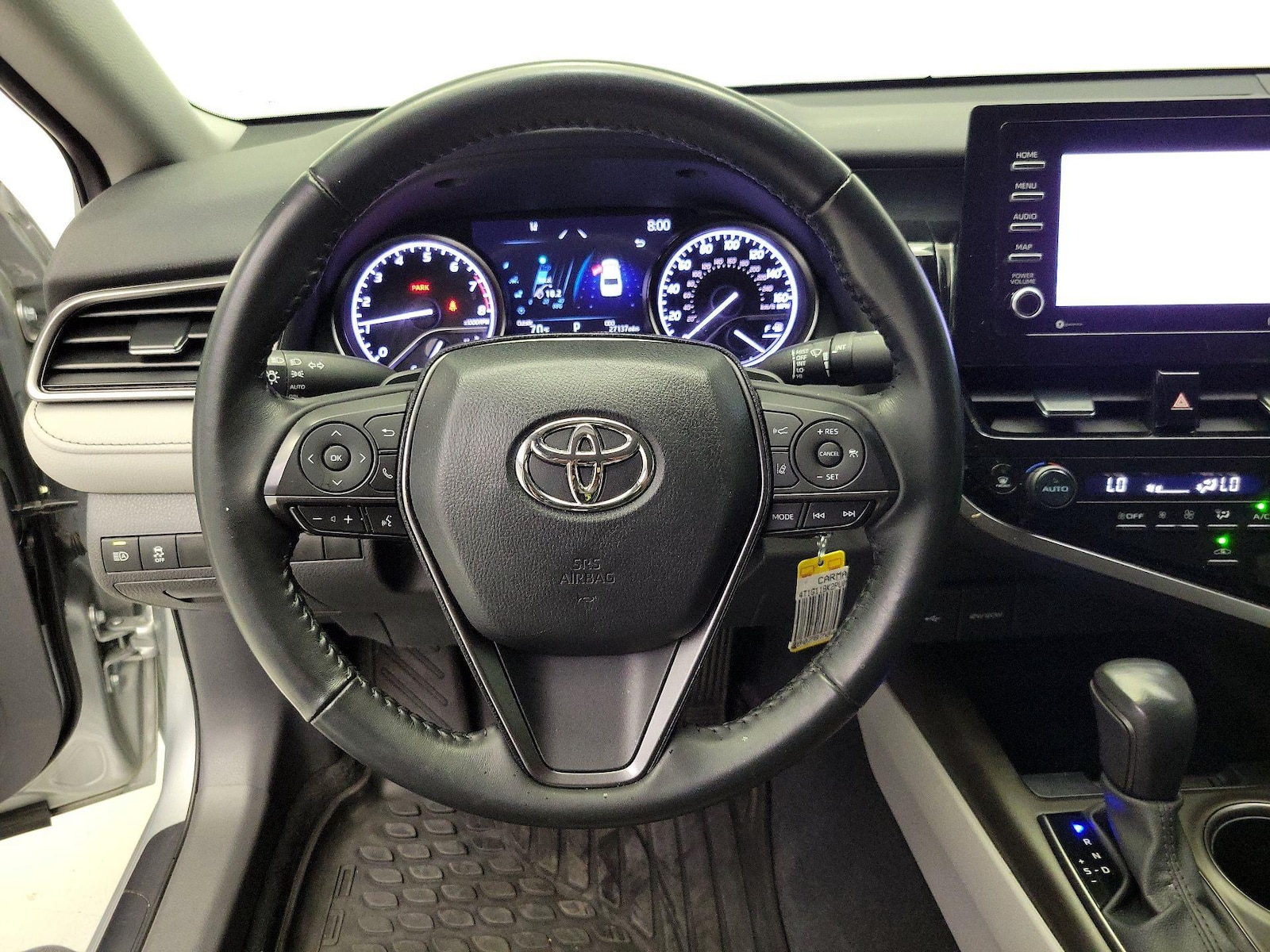 2023 Toyota Camry SE - Photo 11