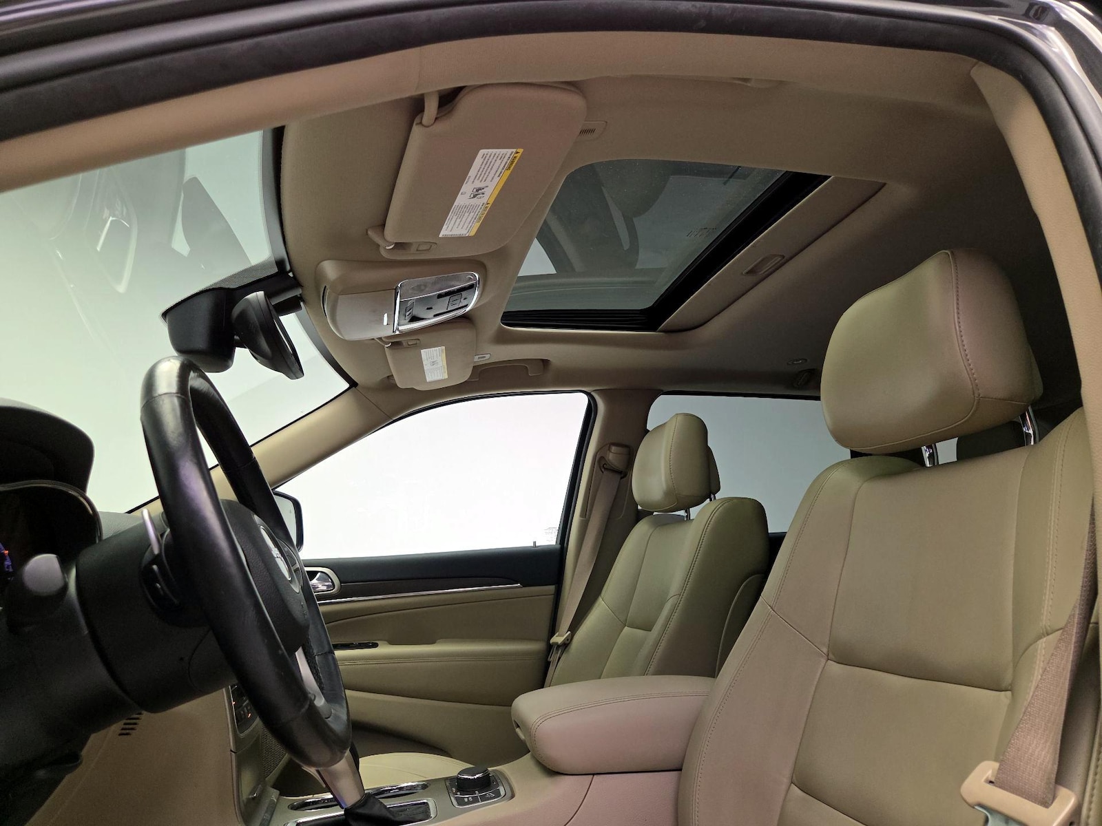 Sunroof(s) & Overhead Airbags
