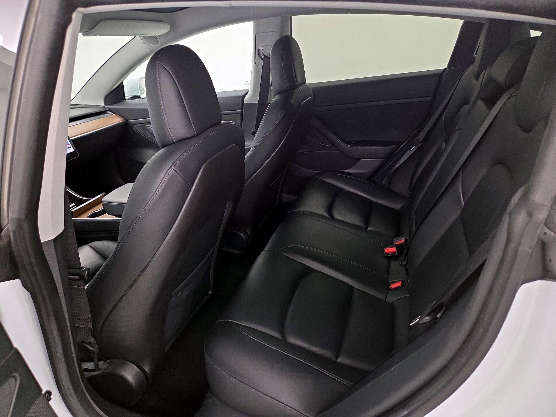 Thumbnail: 2020 Tesla Model 3 - 18