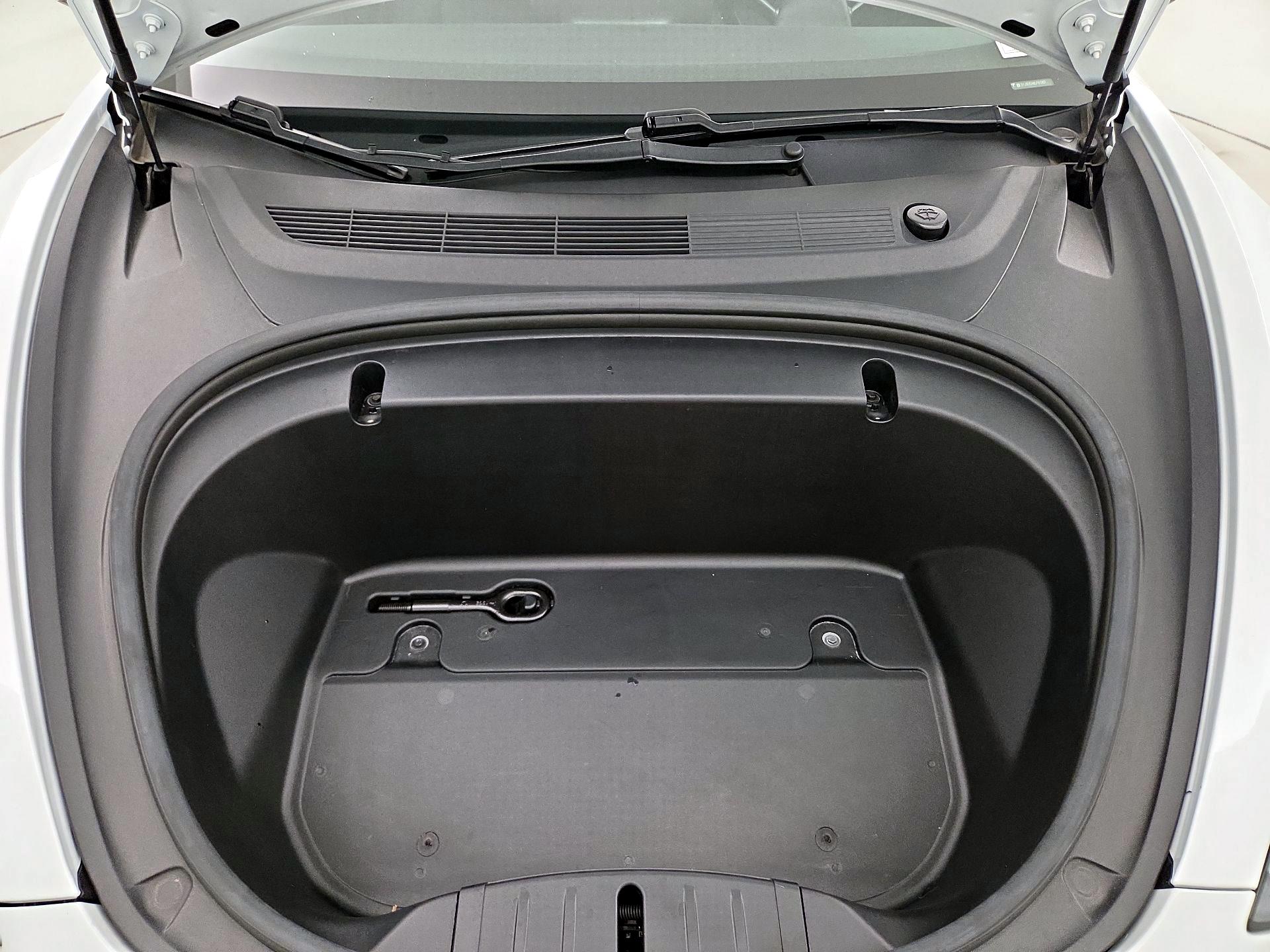 Thumbnail: 2020 Tesla Model 3 - 20