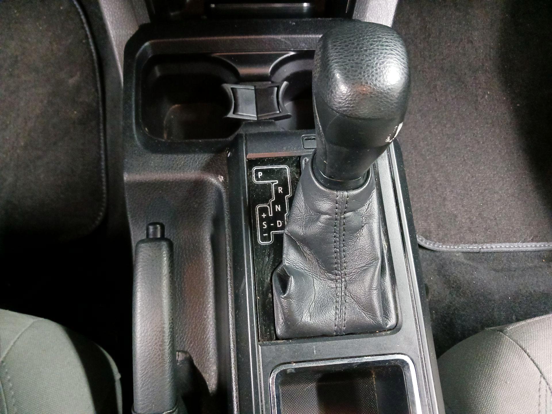 Thumbnail: 2017 Toyota Tacoma - 16