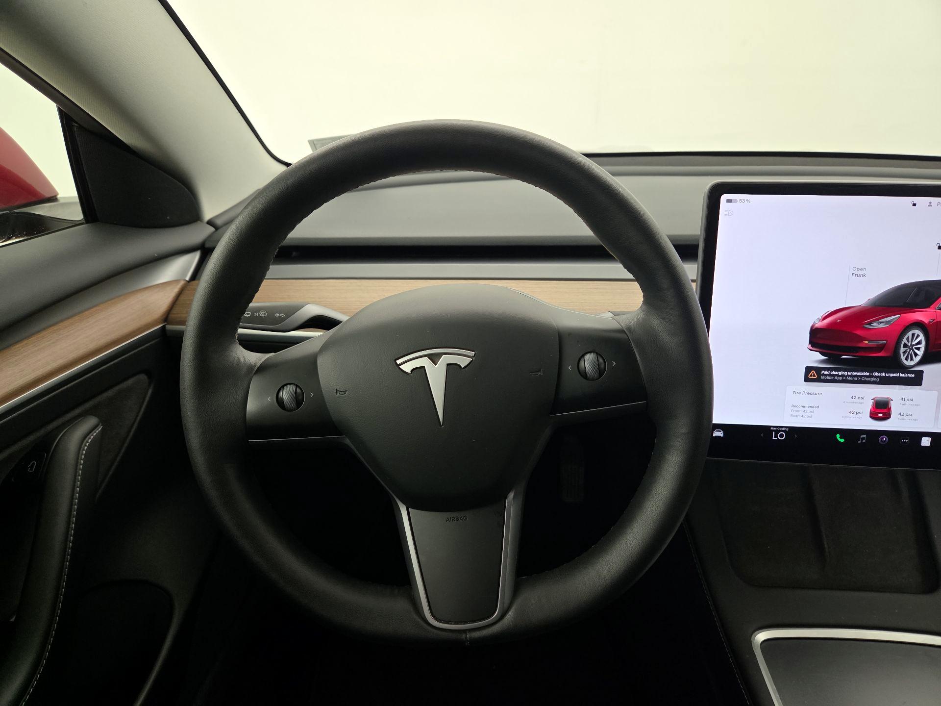 Thumbnail: 2023 Tesla Model 3 - 10