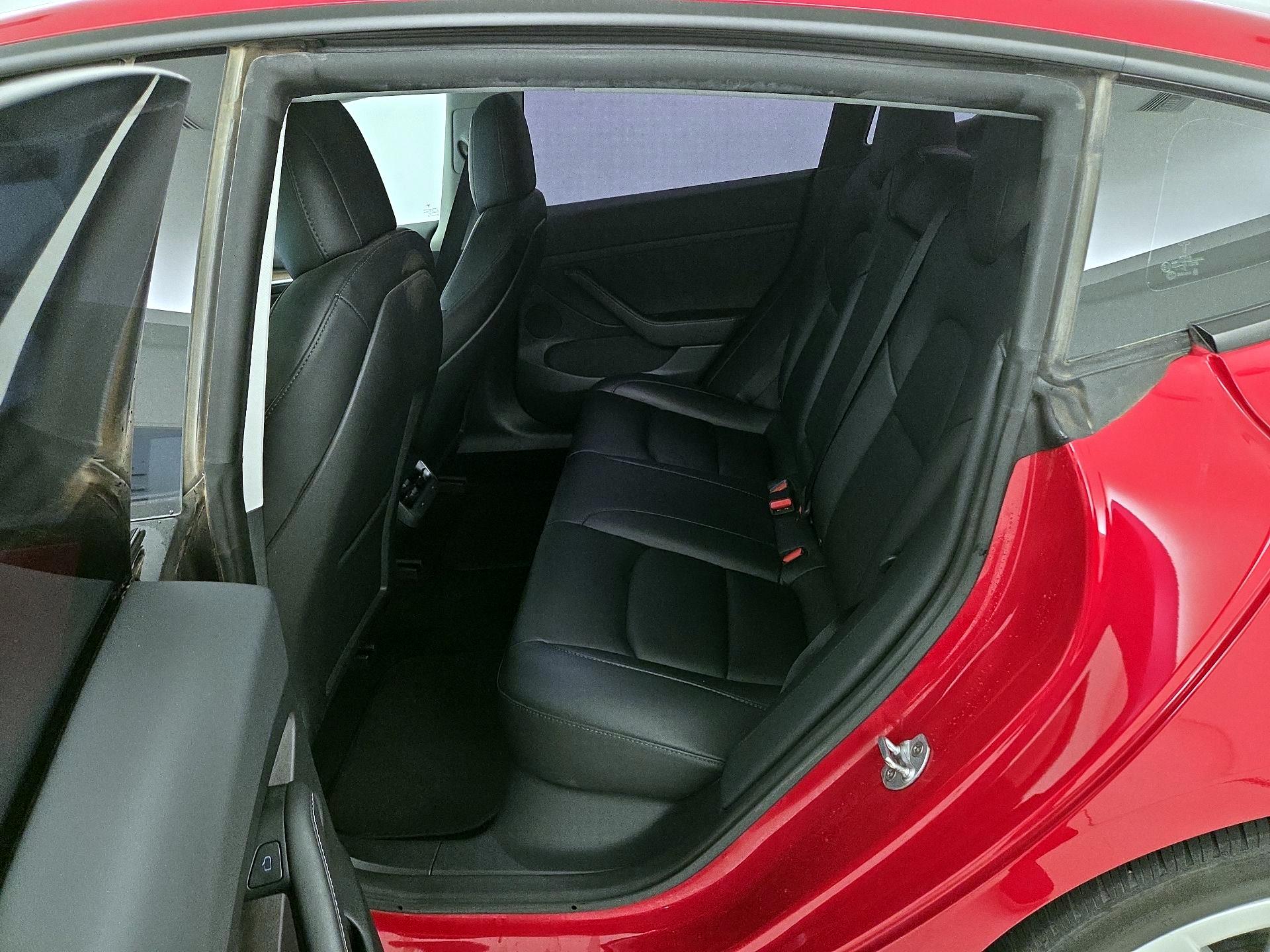 Thumbnail: 2023 Tesla Model 3 - 19