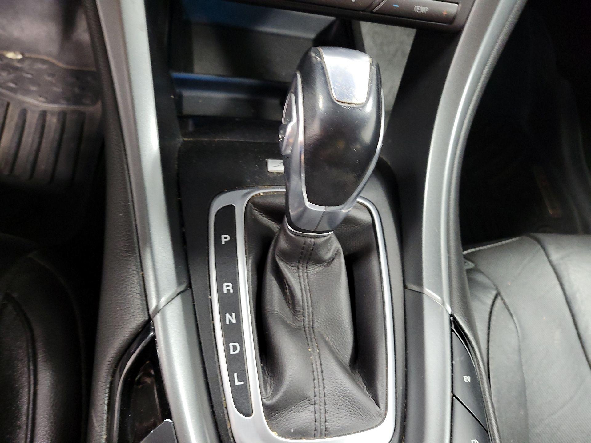 Thumbnail: 2016 Ford Fusion - 15