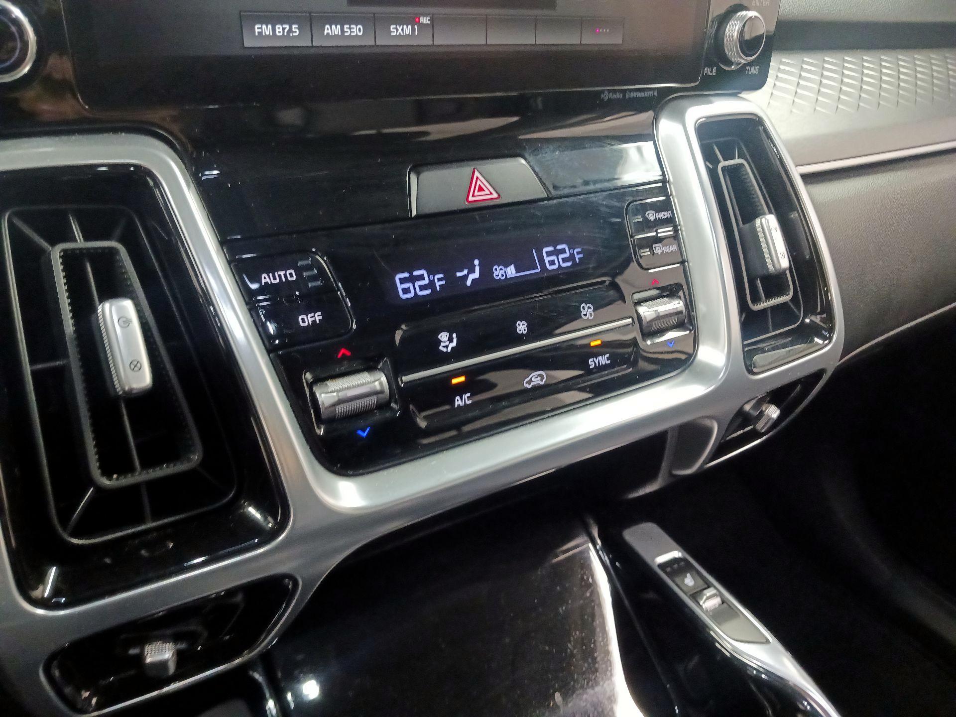 Thumbnail: 2021 Kia Sorento - 13