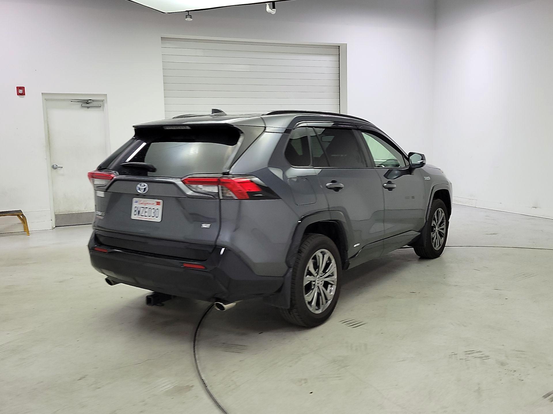 Thumbnail: 2021 Toyota RAV4 - 5