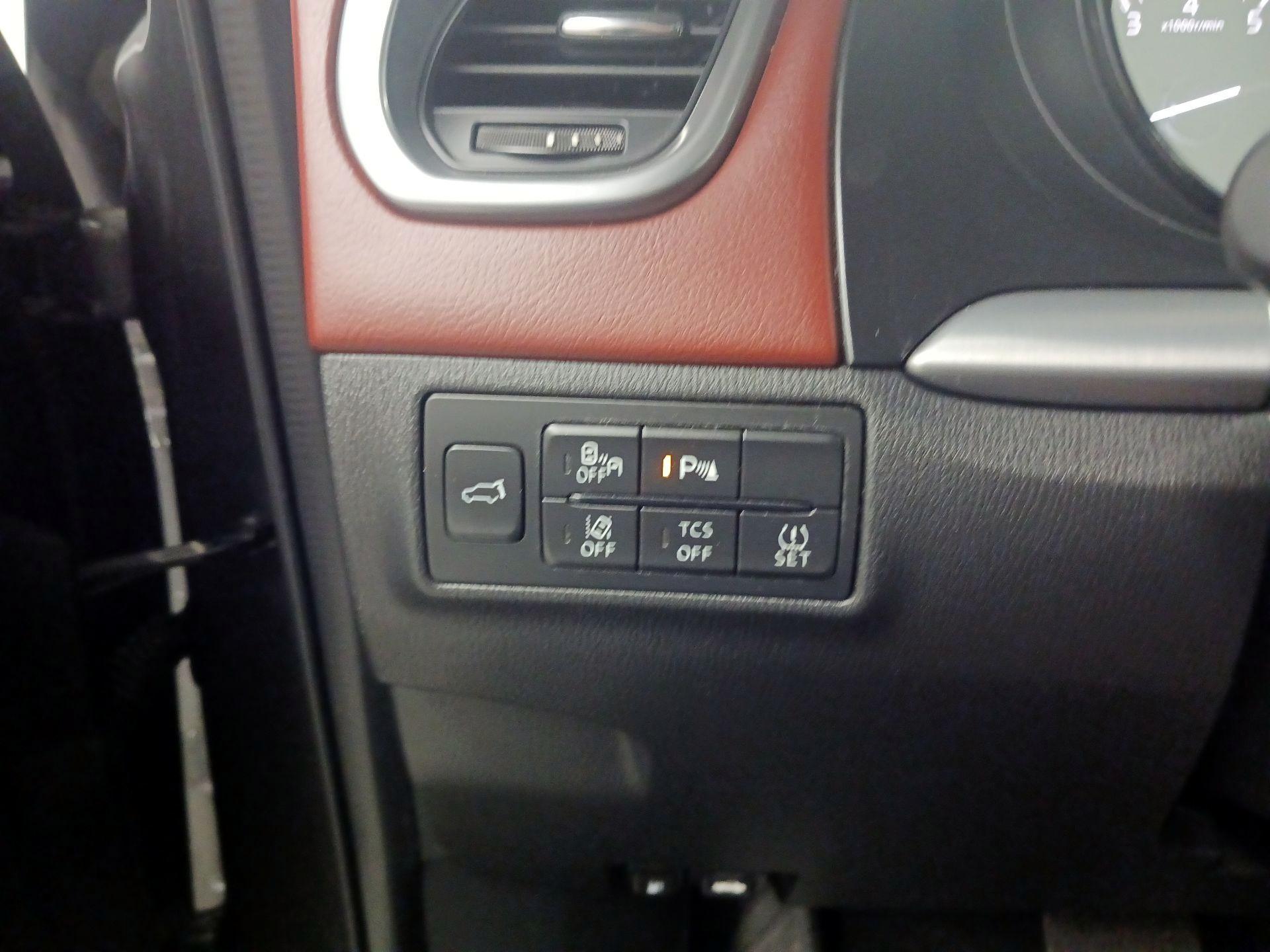 Thumbnail: 2017 Mazda CX-9 - 11