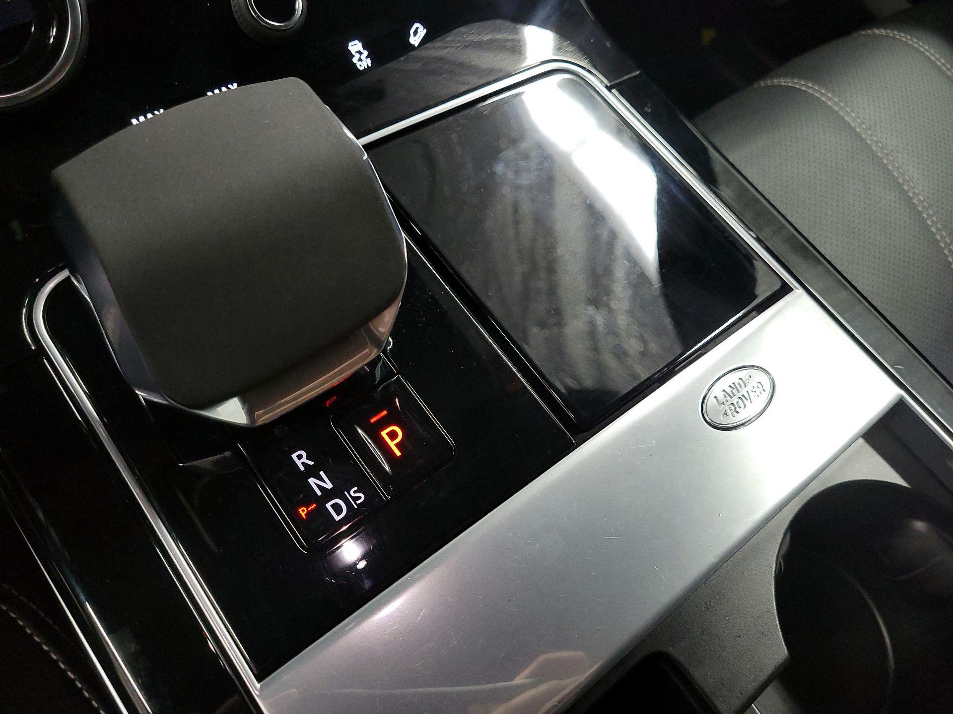 Thumbnail: 2021 Land Rover Range Rover Velar - 15