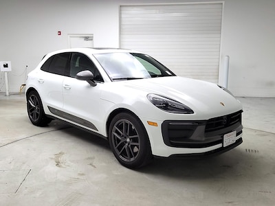 2023 Porsche Macan T