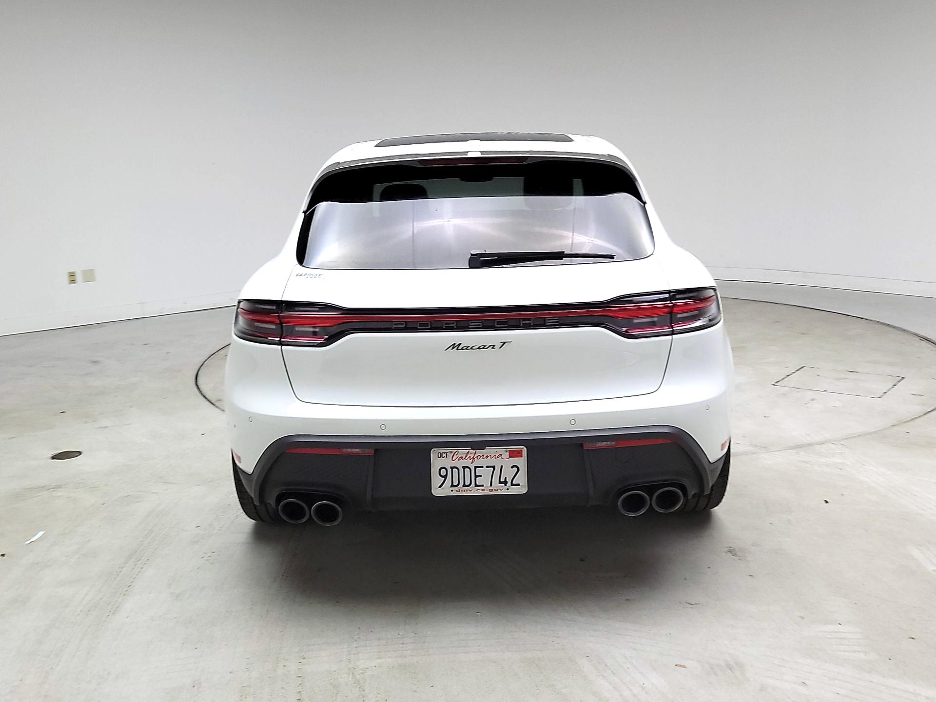 Thumbnail: 2023 Porsche Macan - 6