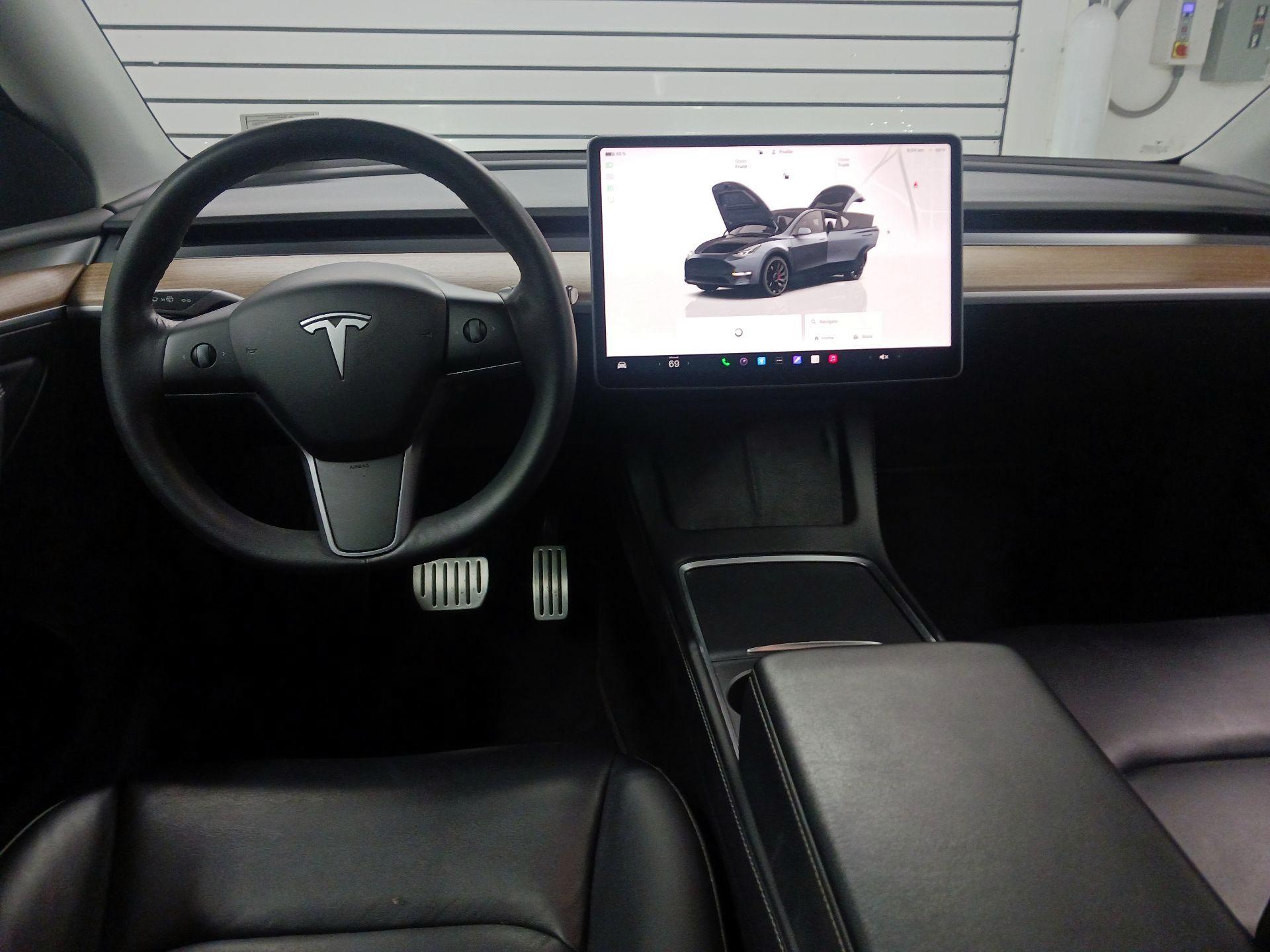 Thumbnail: 2022 Tesla Model Y - 8