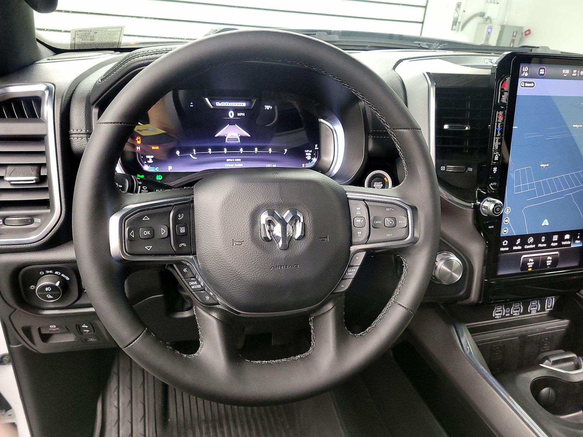 Thumbnail: 2025 RAM 1500 - 10