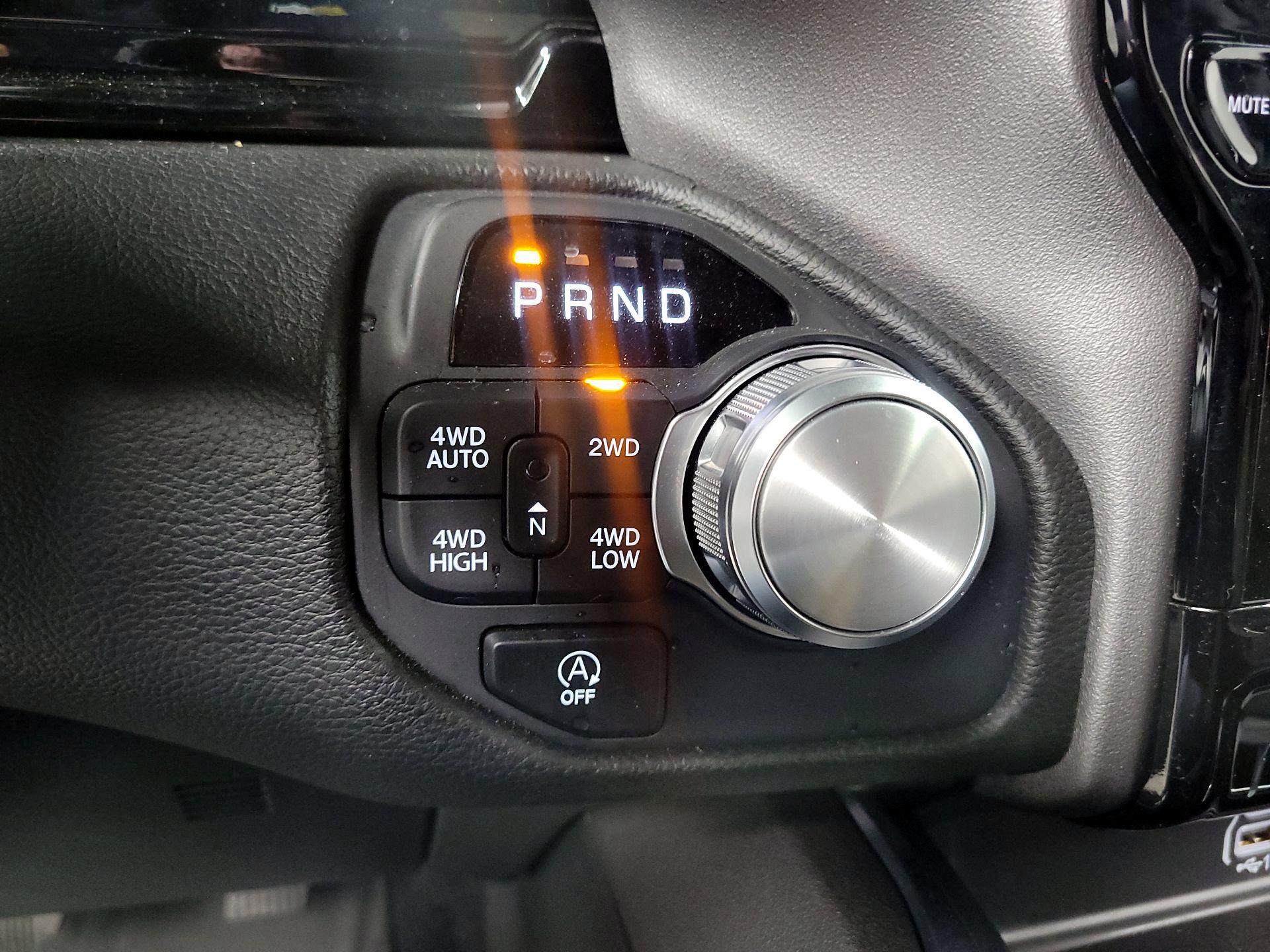 Thumbnail: 2025 RAM 1500 - 18