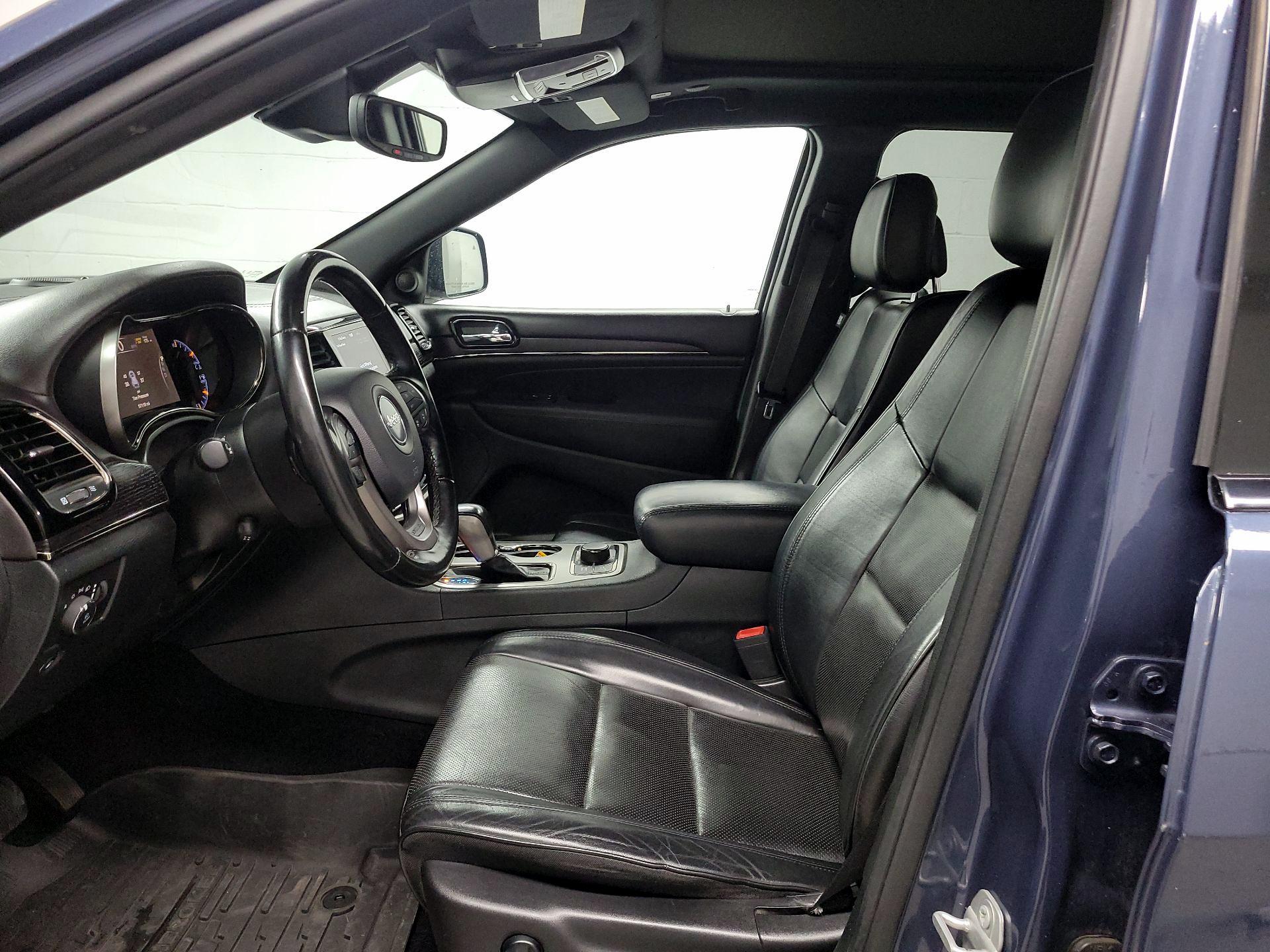 Thumbnail: 2020 Jeep Grand Cherokee - 11