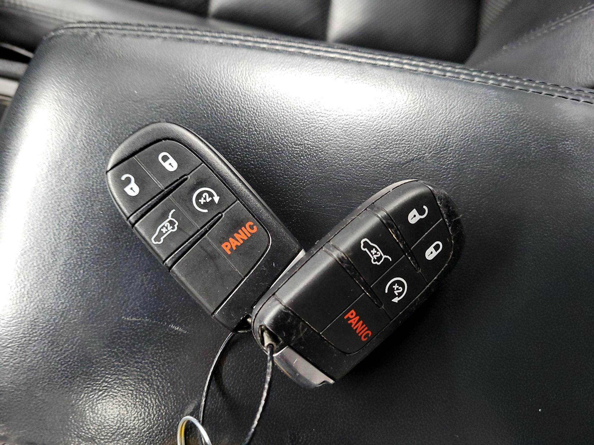 Thumbnail: 2020 Jeep Grand Cherokee - 20