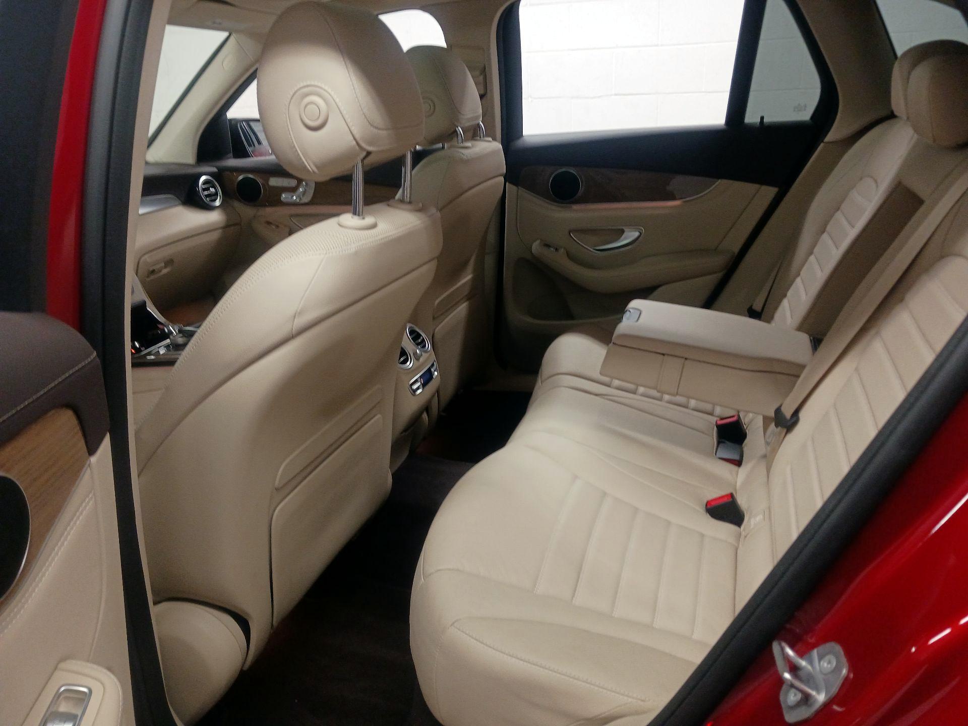 Thumbnail: 2019 Mercedes-Benz GLC - 15