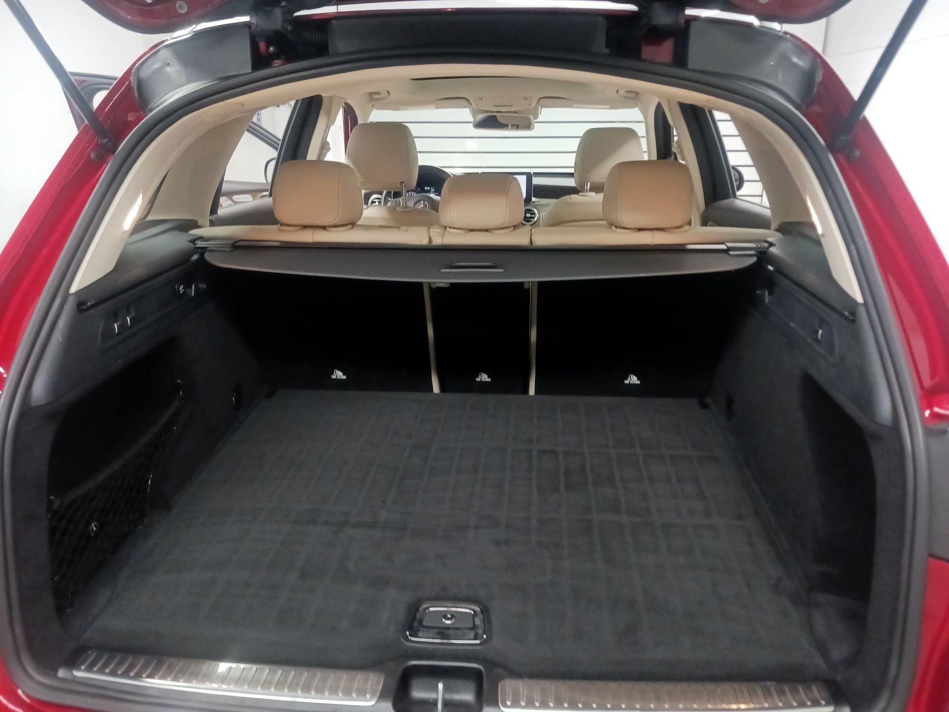 Thumbnail: 2019 Mercedes-Benz GLC - 16