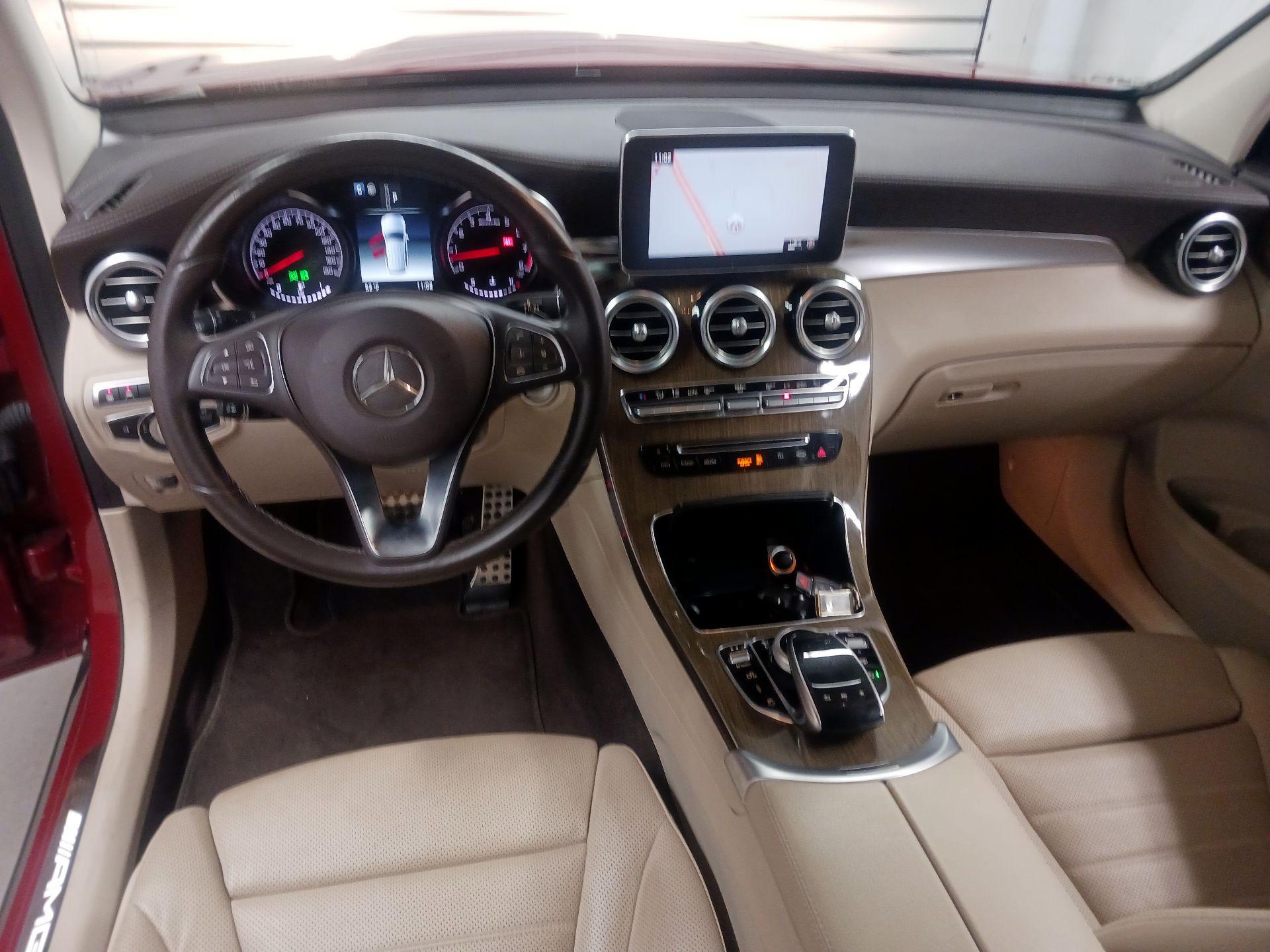 Thumbnail: 2019 Mercedes-Benz GLC - 8