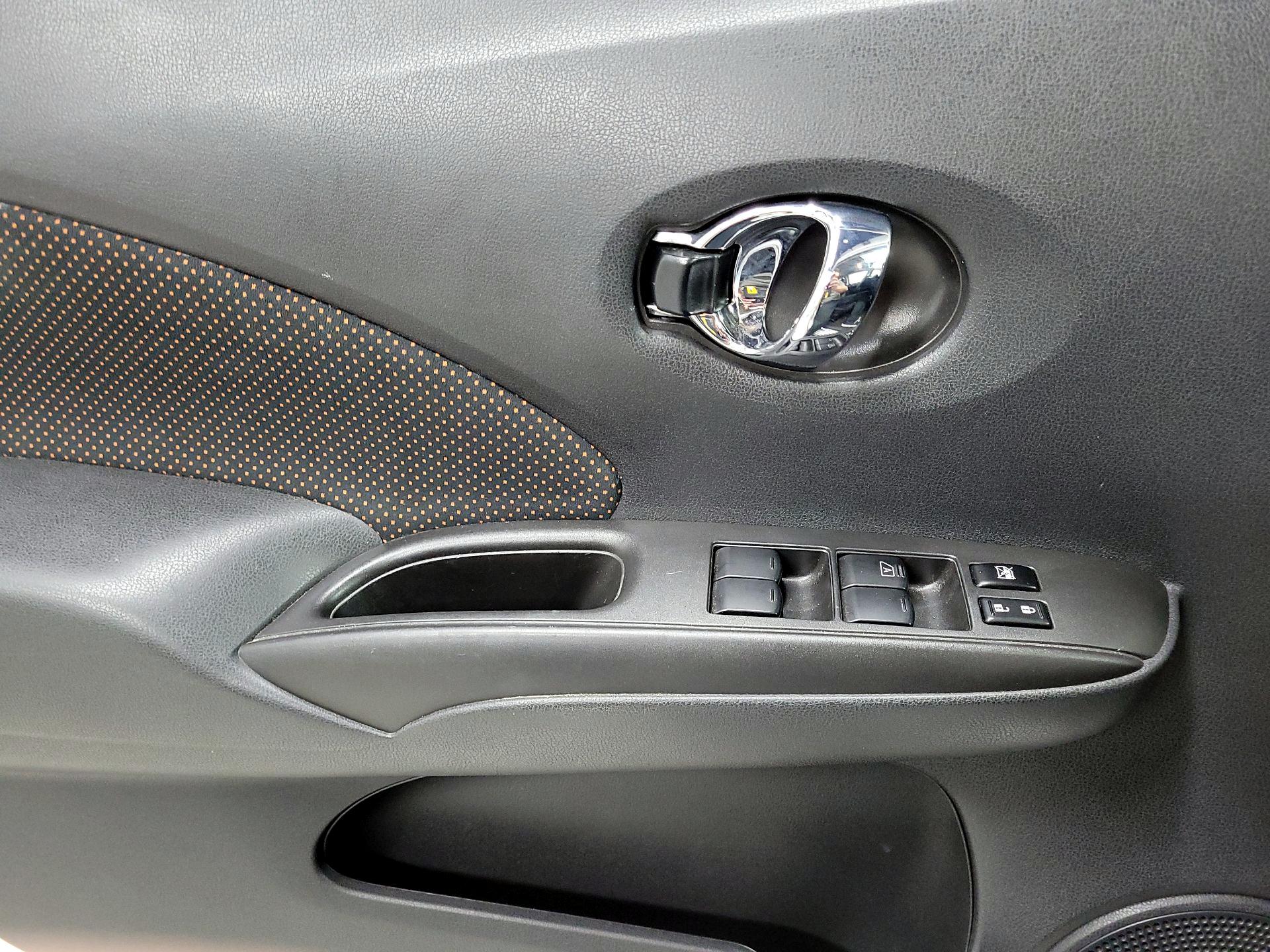 Thumbnail: 2017 Nissan Versa Note - 10