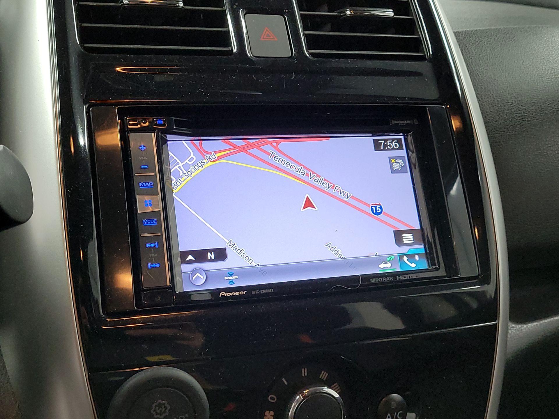 Thumbnail: 2017 Nissan Versa Note - 12