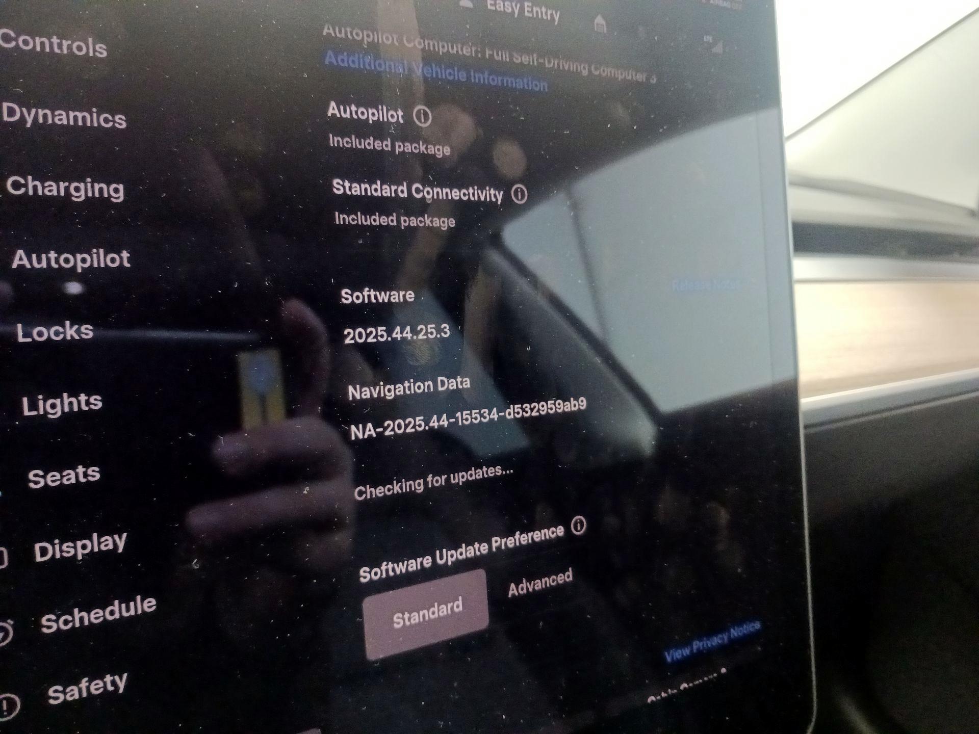 Thumbnail: 2022 Tesla Model 3 - 15