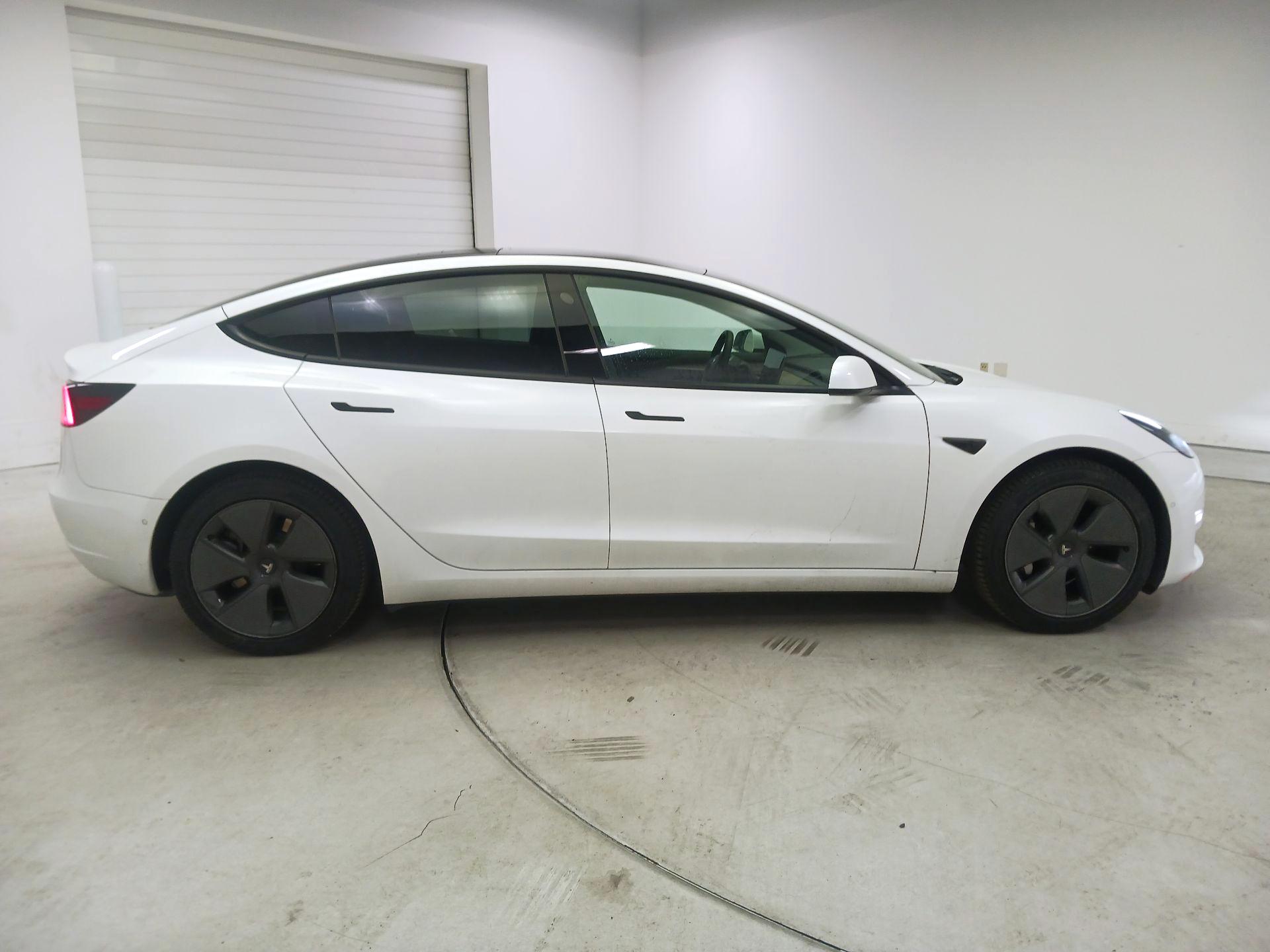 Thumbnail: 2022 Tesla Model 3 - 4