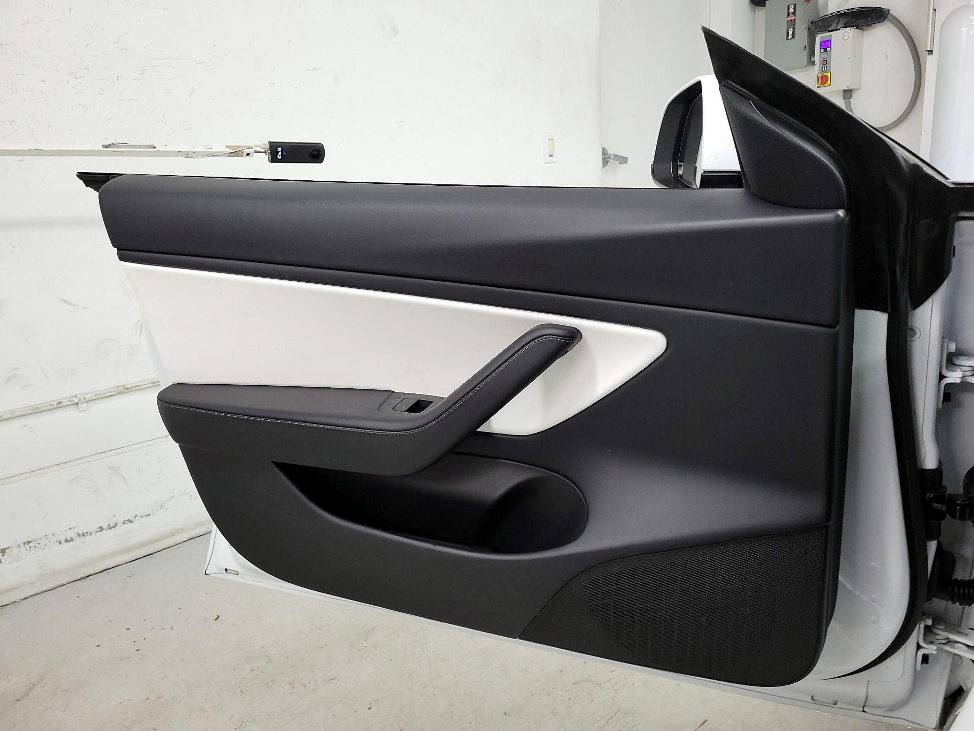 Thumbnail: 2021 Tesla Model 3 - 10