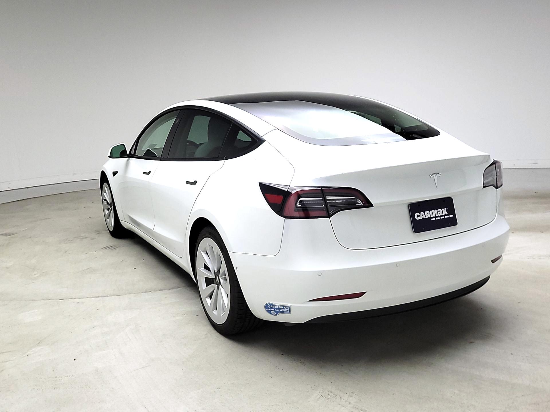 Thumbnail: 2021 Tesla Model 3 - 7