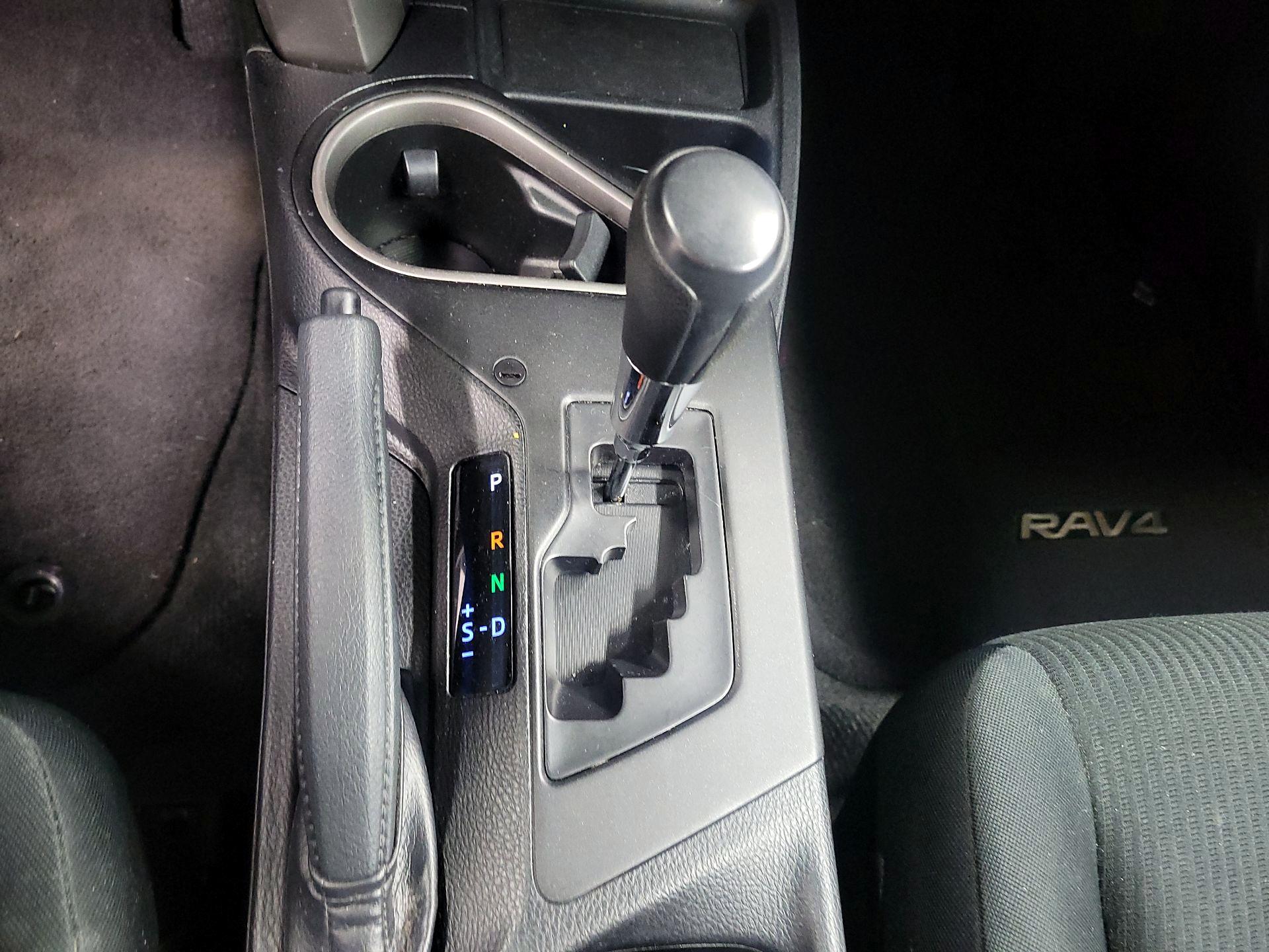 Thumbnail: 2017 Toyota RAV4 - 14