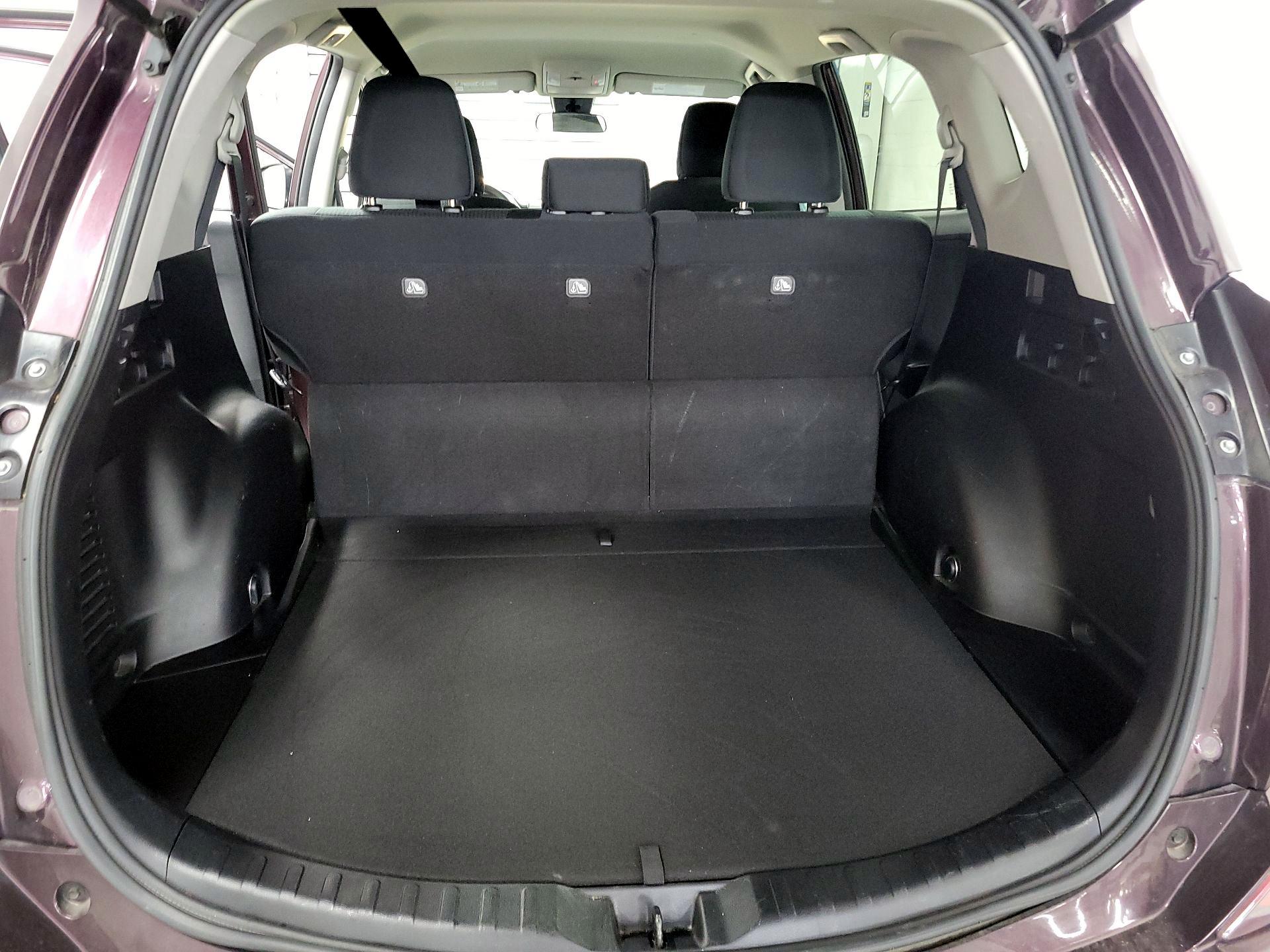 Thumbnail: 2017 Toyota RAV4 - 17