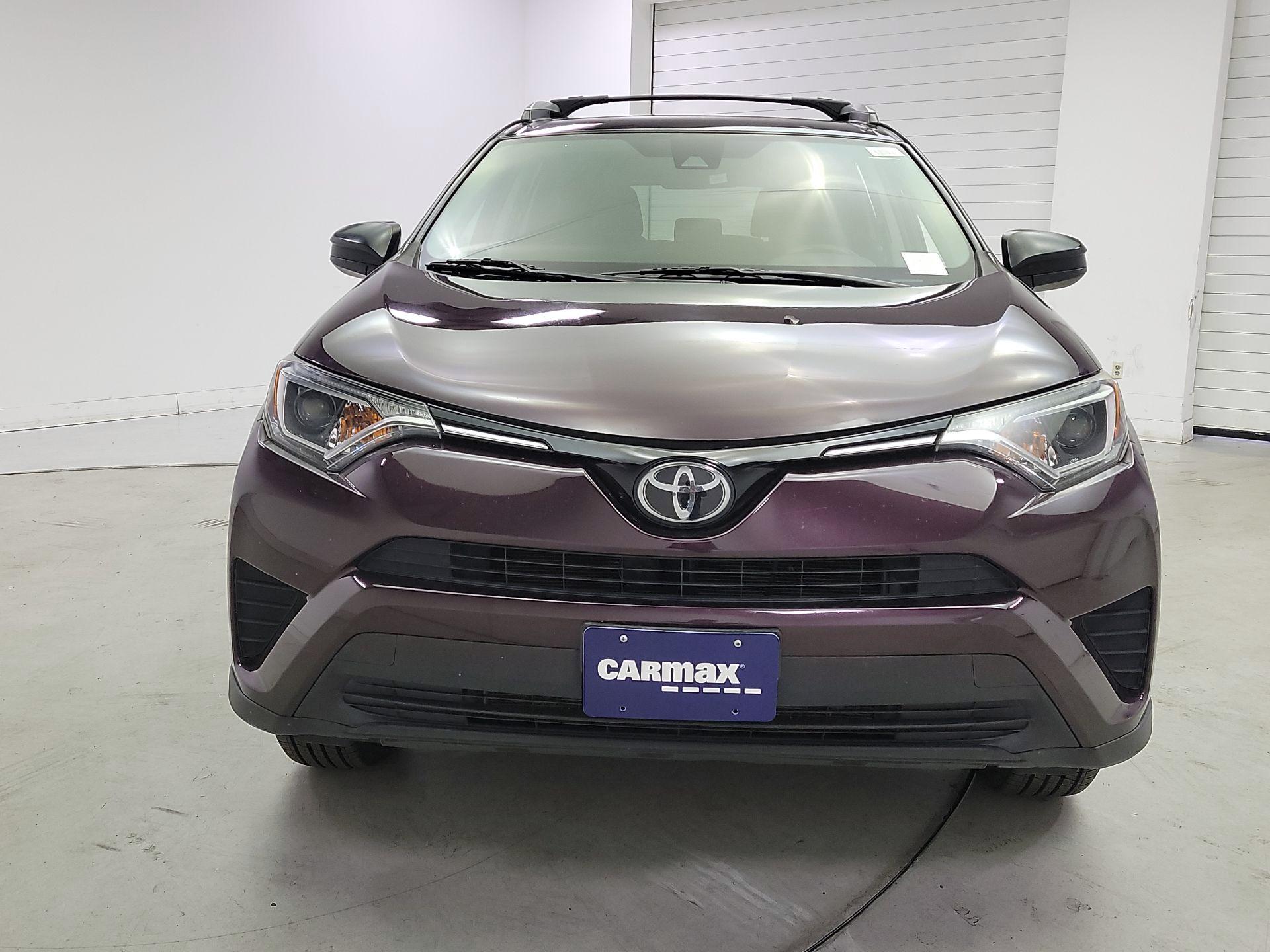 Thumbnail: 2017 Toyota RAV4 - 2