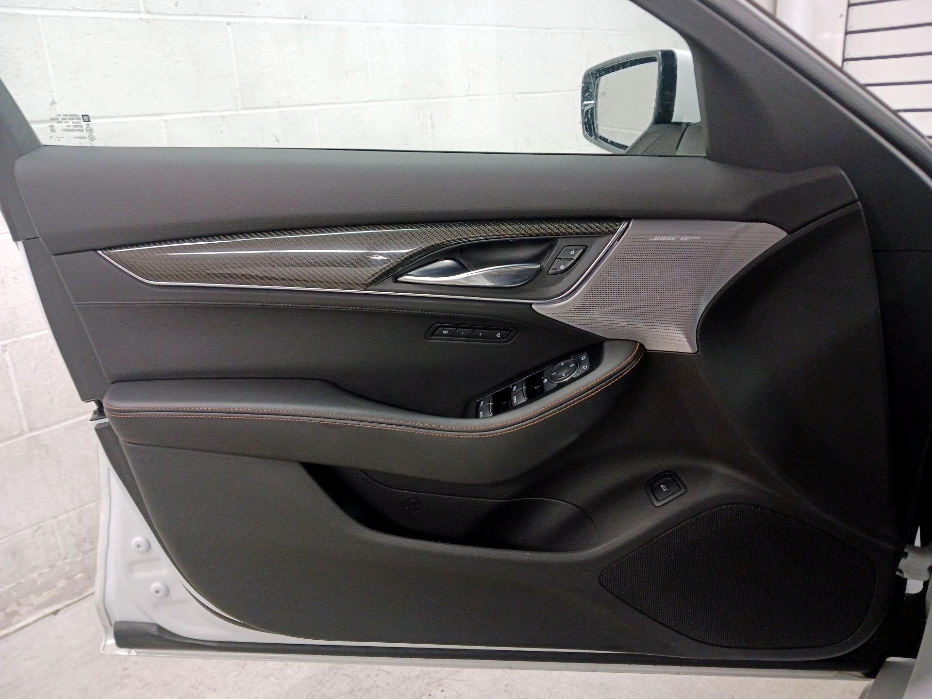 Thumbnail: 2022 Cadillac CT5 - 10