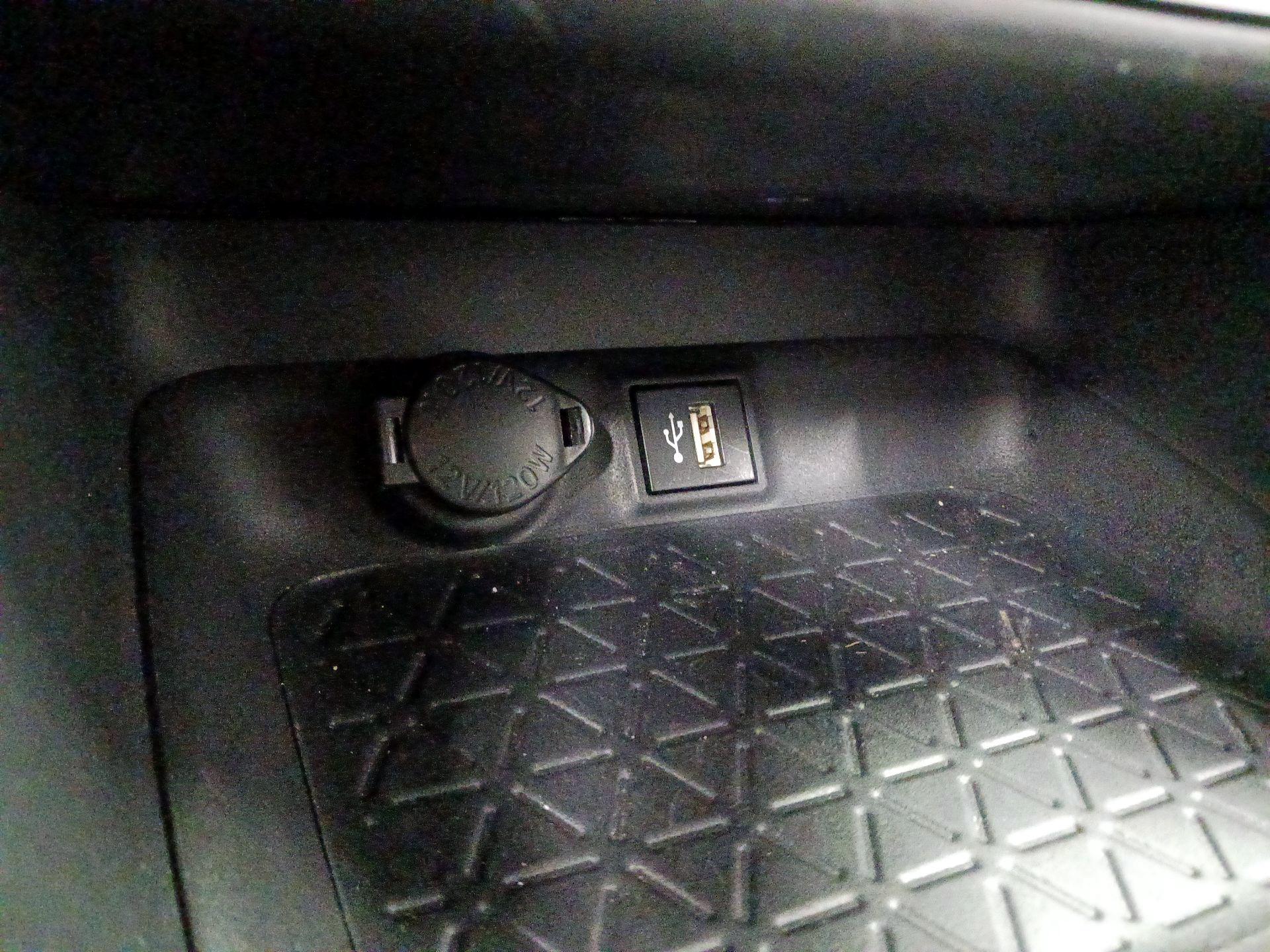 Thumbnail: 2024 Toyota RAV4 - 16