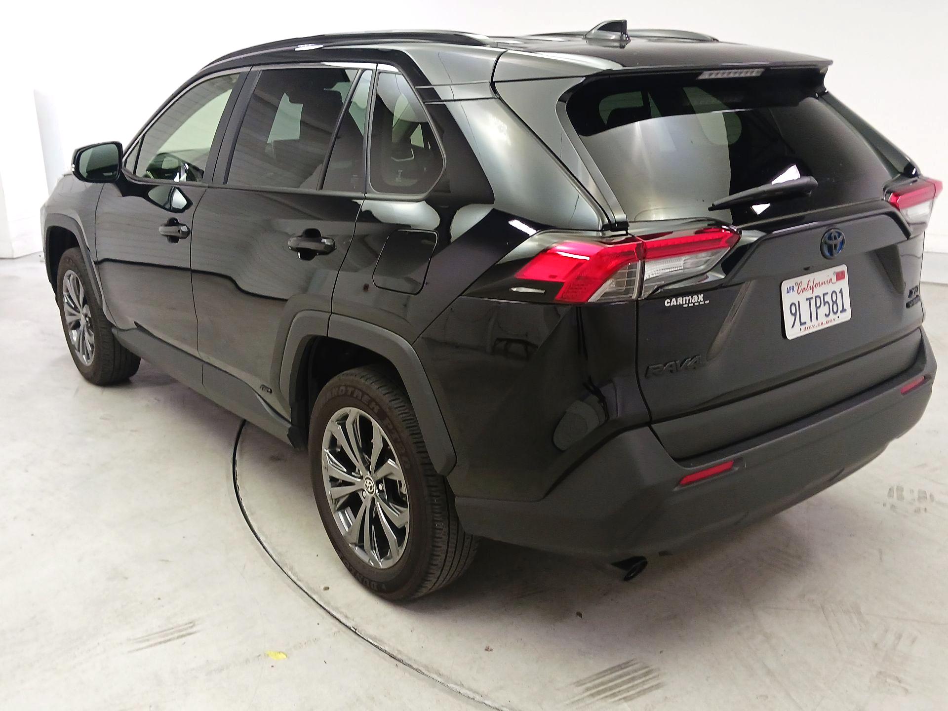 Thumbnail: 2024 Toyota RAV4 - 7