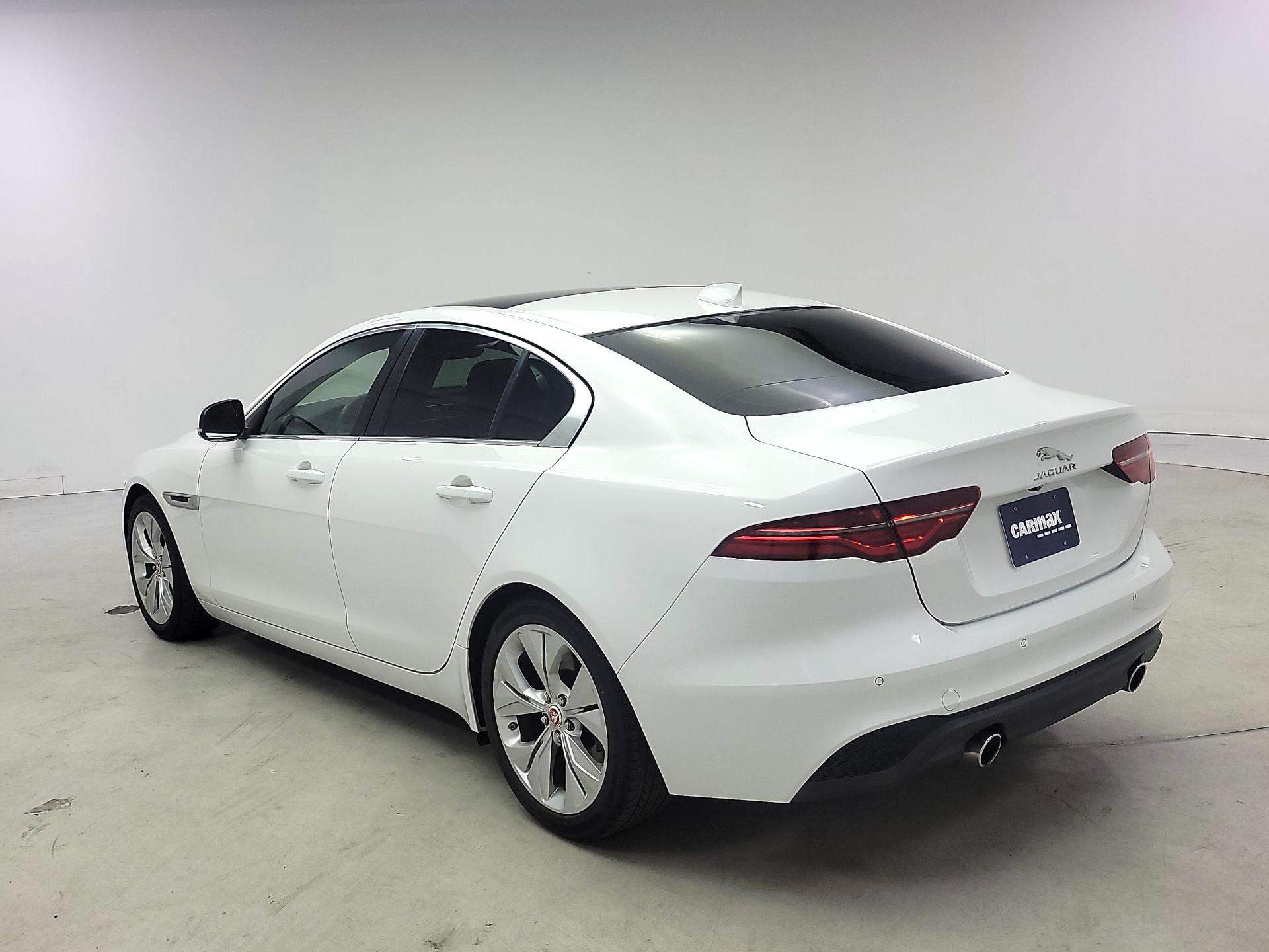 Thumbnail: 2020 Jaguar XE - 7