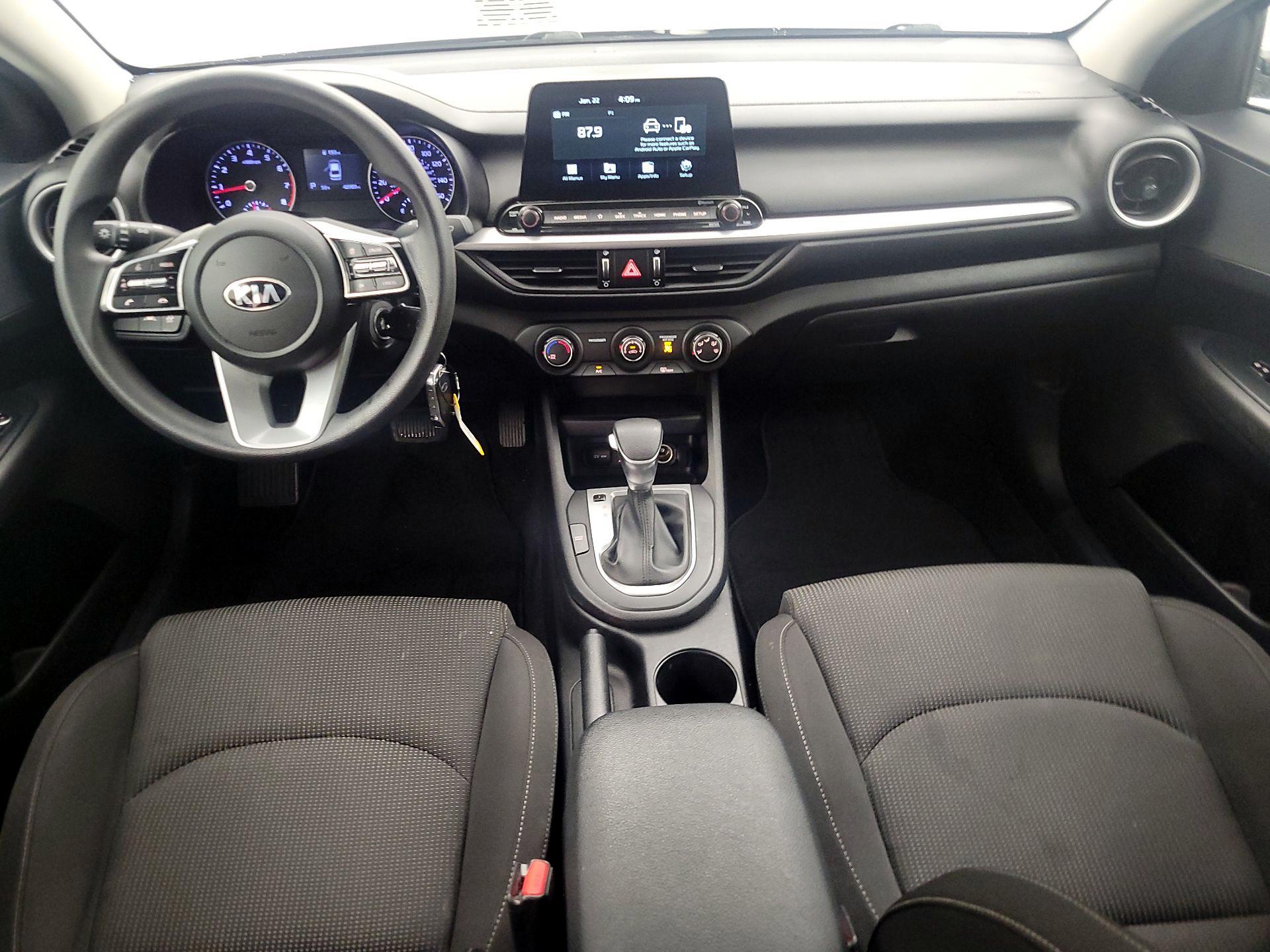 Thumbnail: 2020 Kia Forte - 9