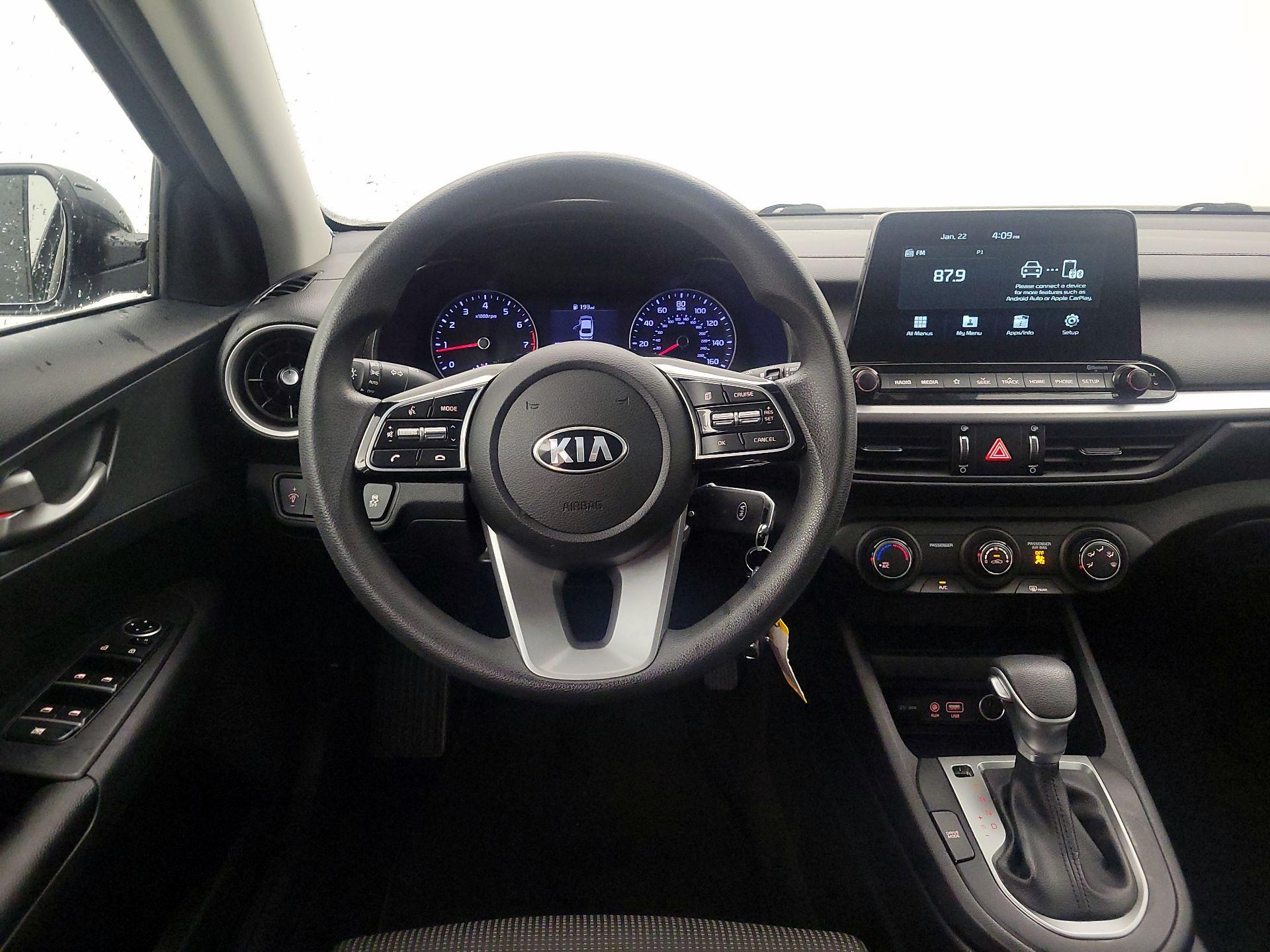 Thumbnail: 2020 Kia Forte - 10