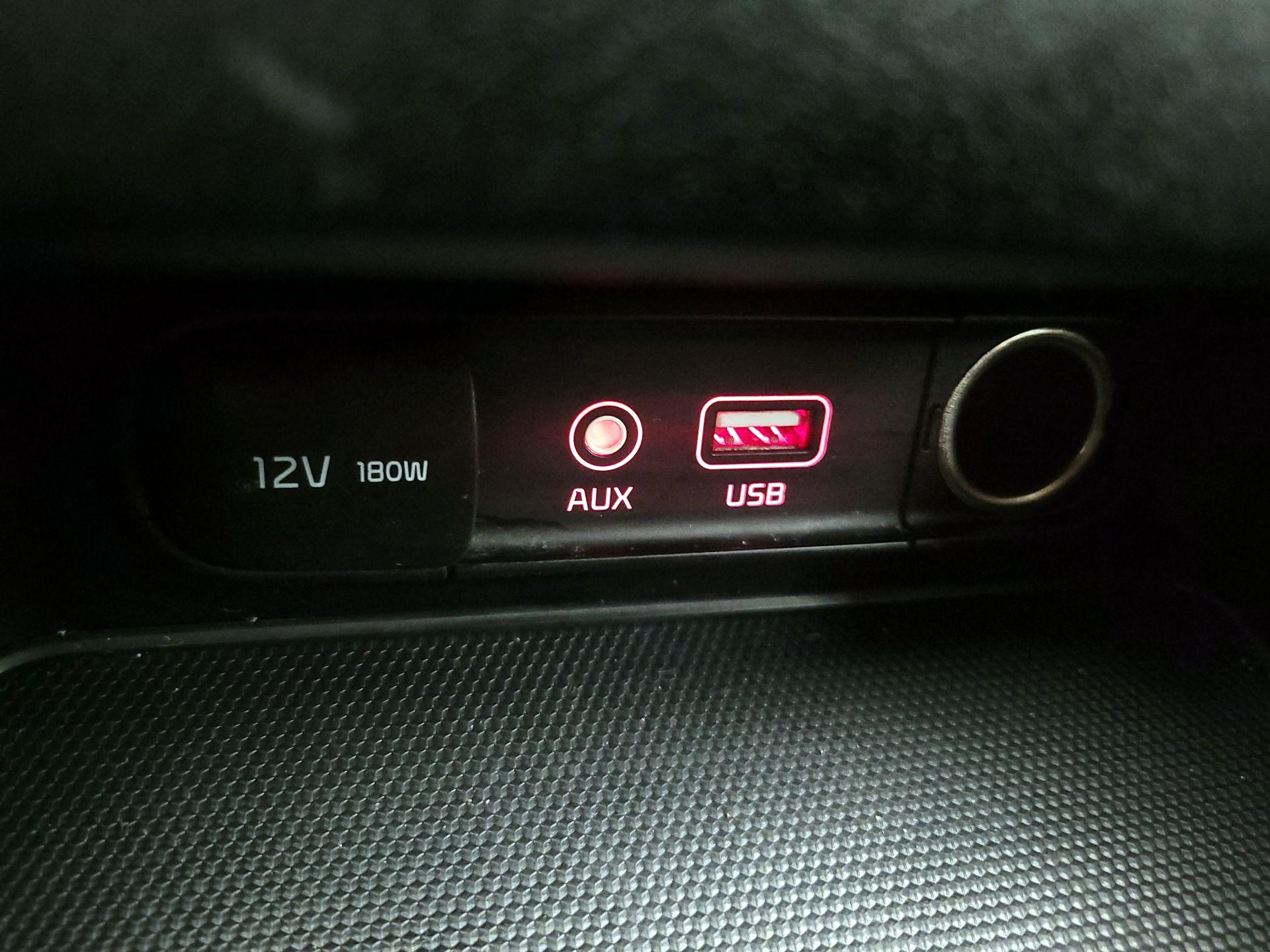 Thumbnail: 2020 Kia Forte - 18