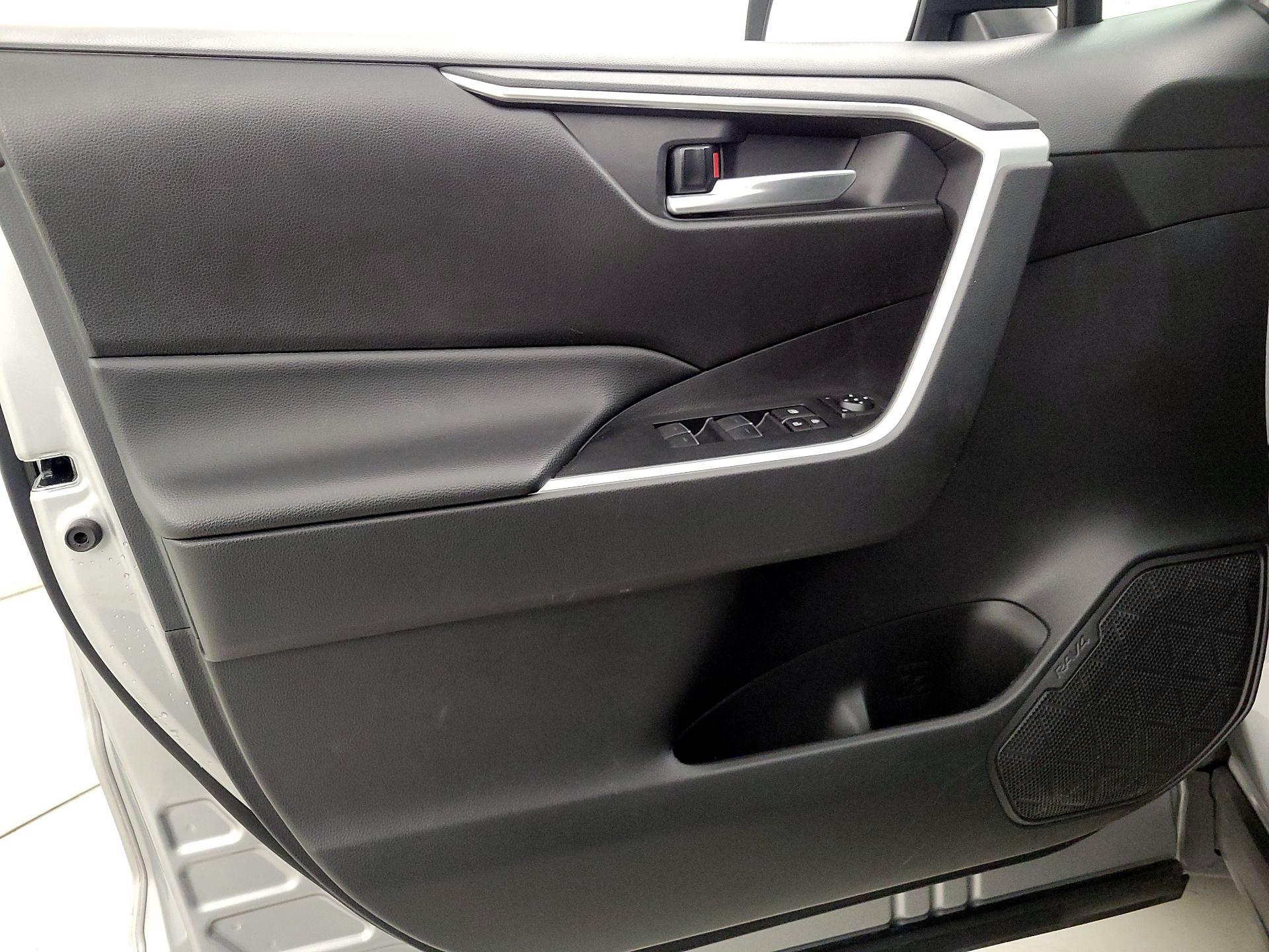 Thumbnail: 2023 Toyota RAV4 - 12