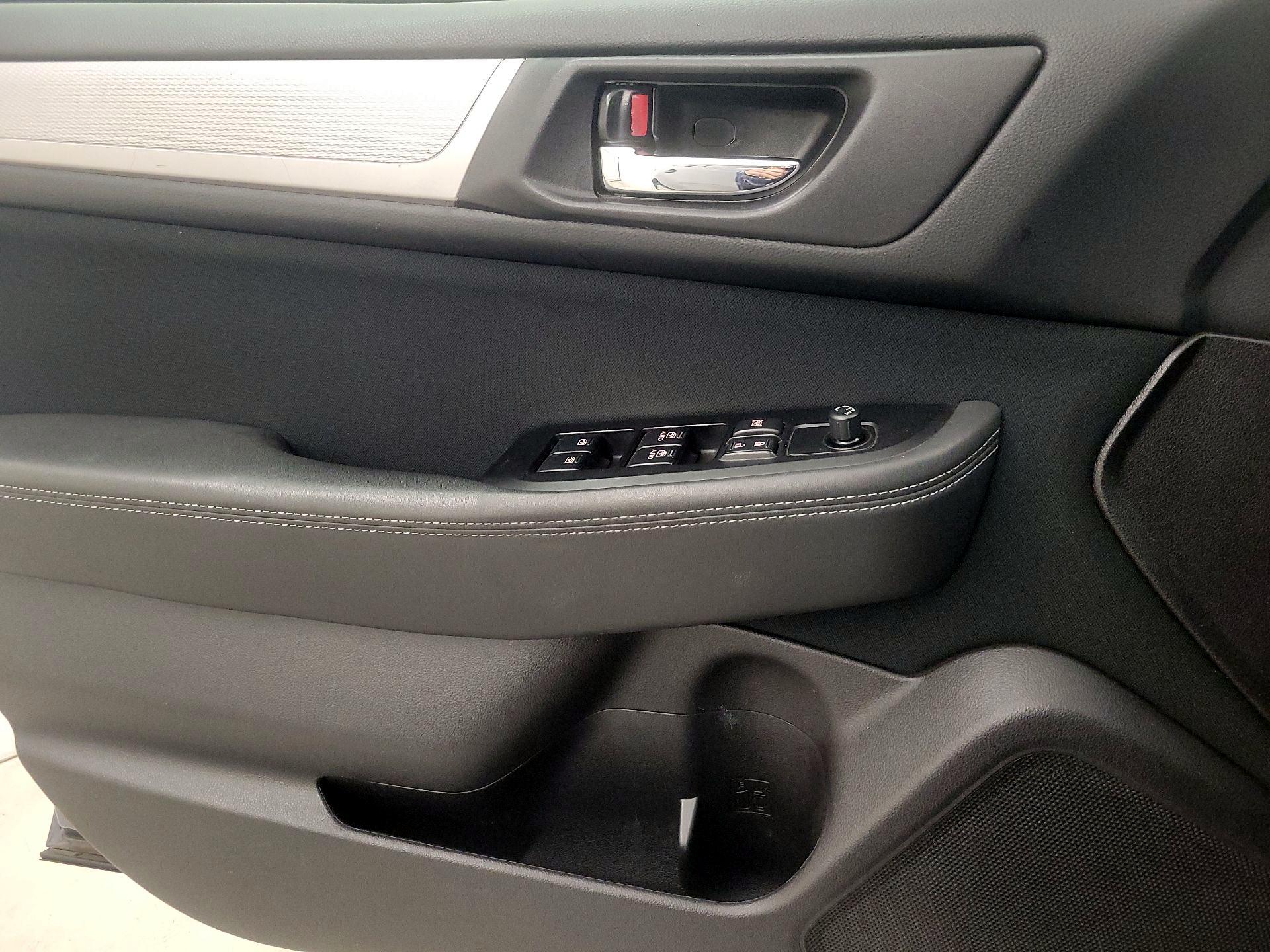 Thumbnail: 2017 Subaru Outback - 12